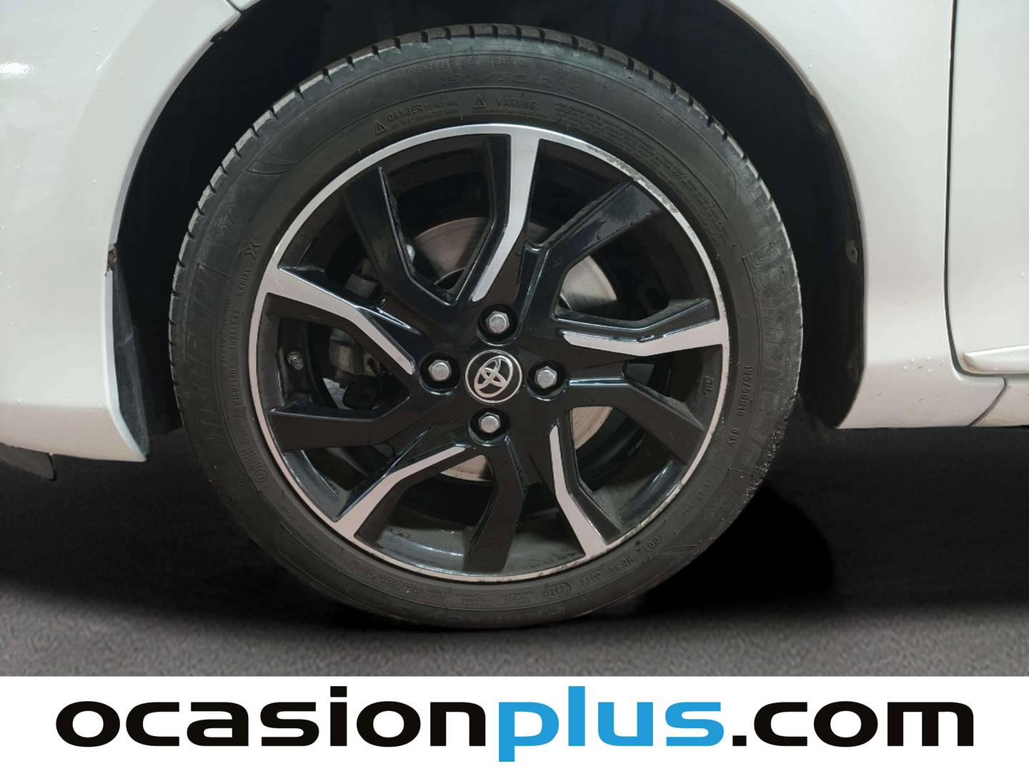 Foto Toyota Yaris Toyota Yaris 100H Feel Limited Edition (100 CV)