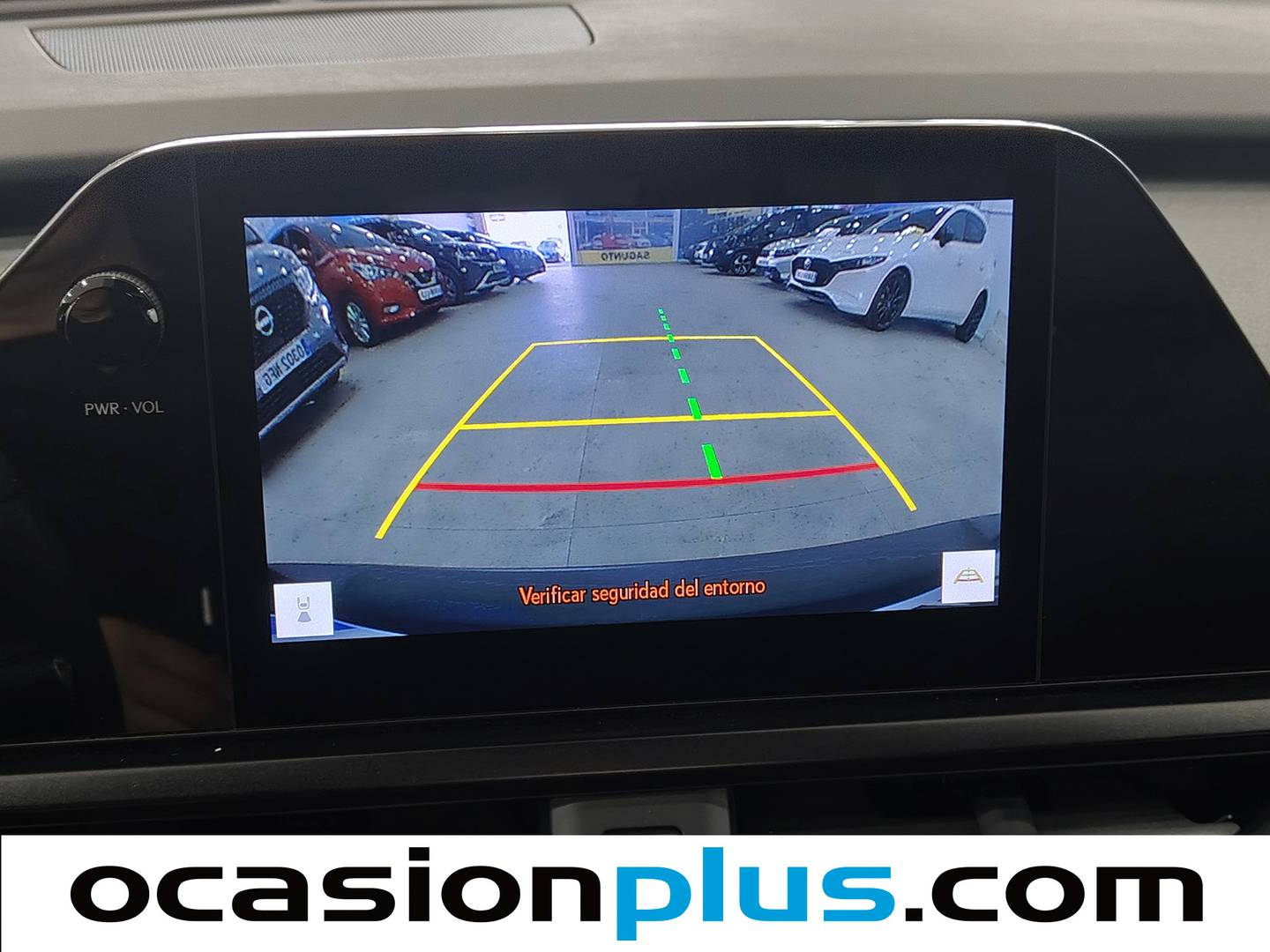 Equipamiento del Lexus UX Lexus UX 250h Business City (184 CV)