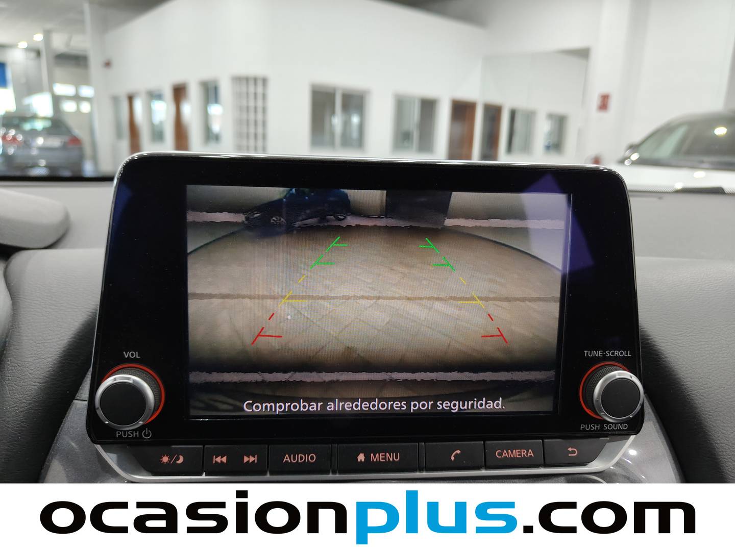 Foto Nissan JUKE Nissan Juke DIG-T N-Connecta 4x2 (114 CV)