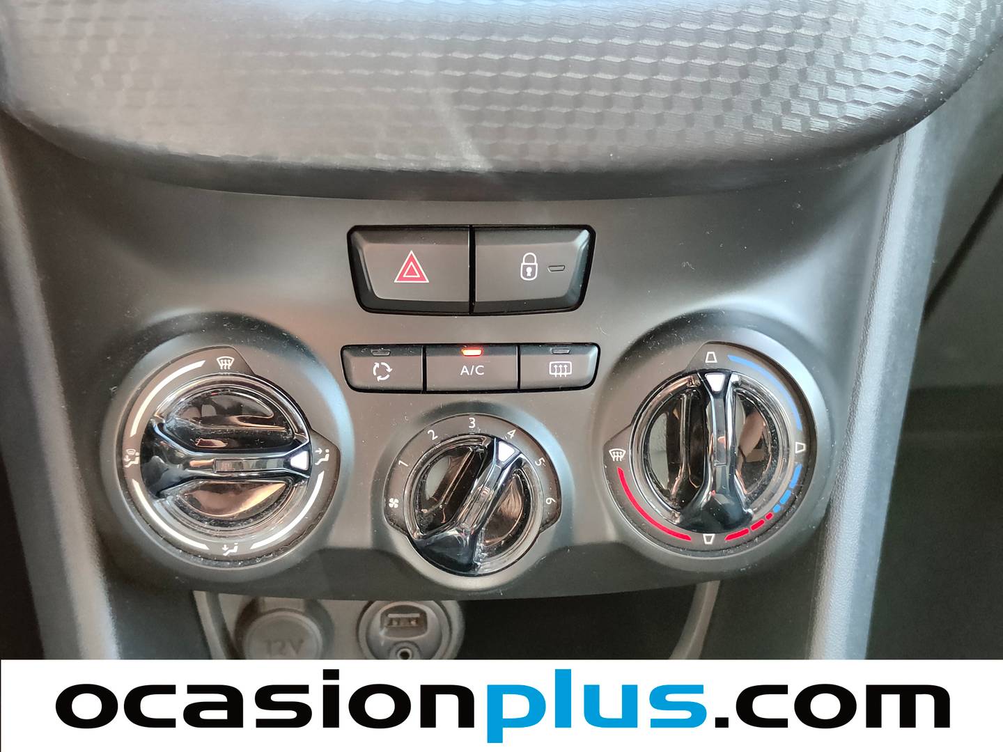 Acabados Peugeot 208 Peugeot 208 Style BlueHDi (75 CV)