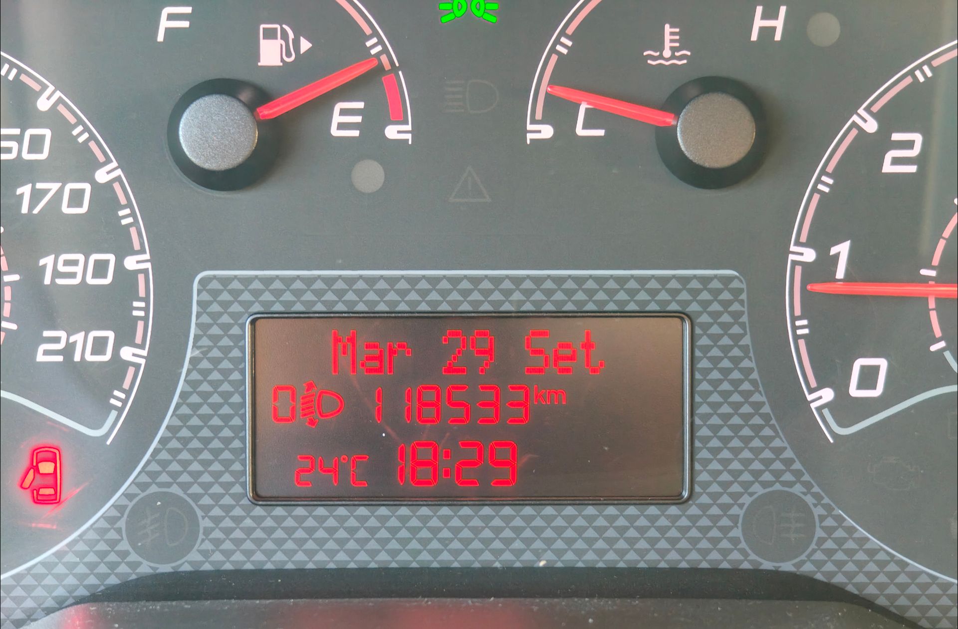 Fiat Qubo 1.3 MultiJet Trekking - foto 7