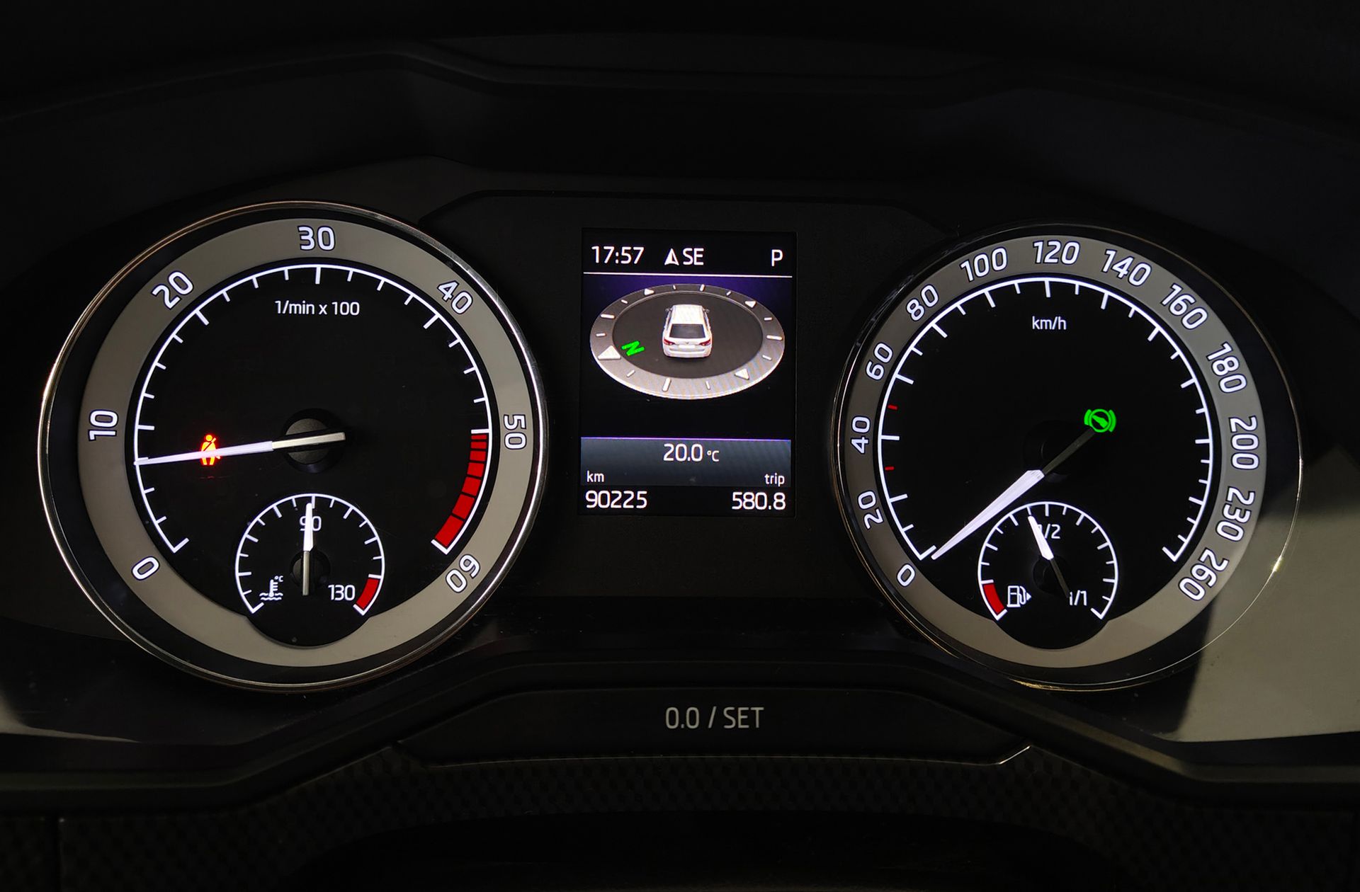 Škoda Superb Combi 2.0 TDI Sport Line DSG - foto 26