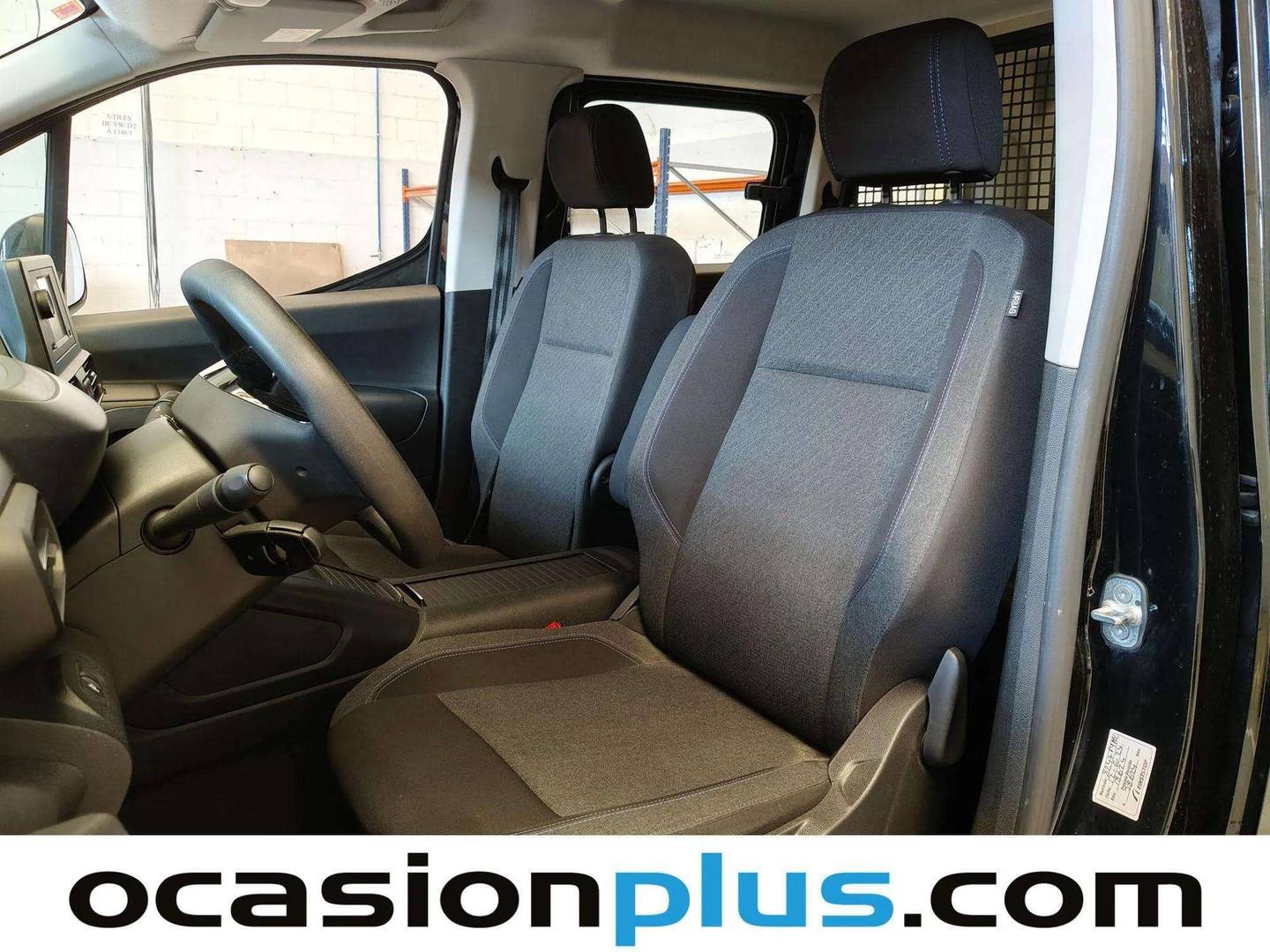 Foto asientos delanteros Peugeot Rifter Peugeot Rifter BlueHDi 130 S&S Allure Business Standard (130 CV)