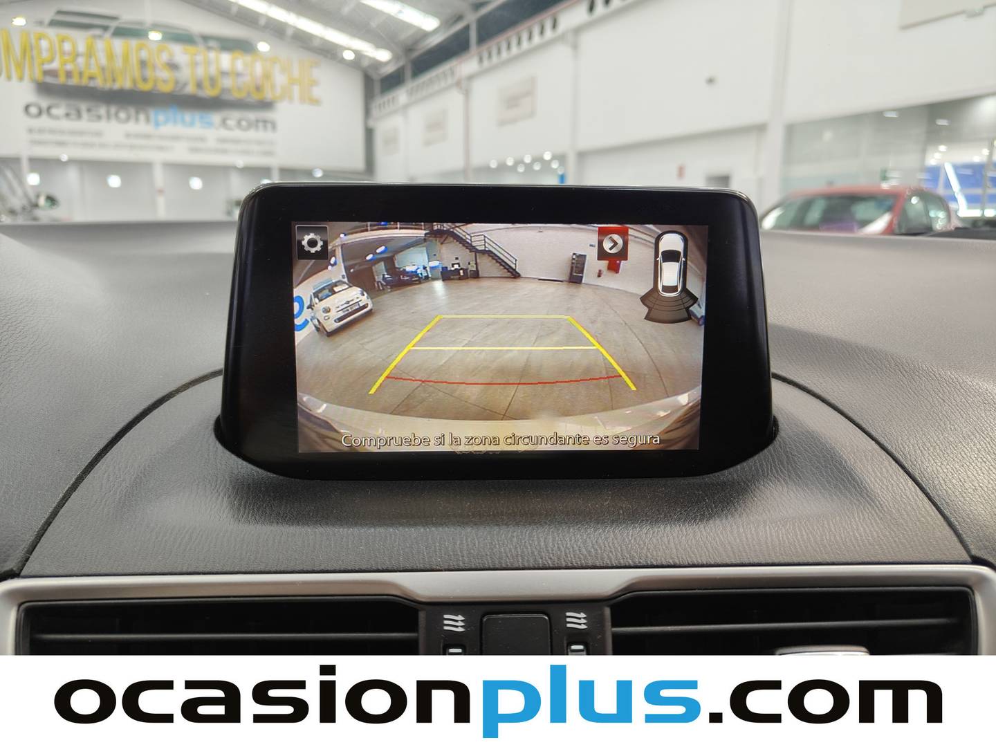 Equipamiento del Mazda Mazda3 Mazda Mazda 3 1.5 DE Black Tech Edition MT (105 CV)
