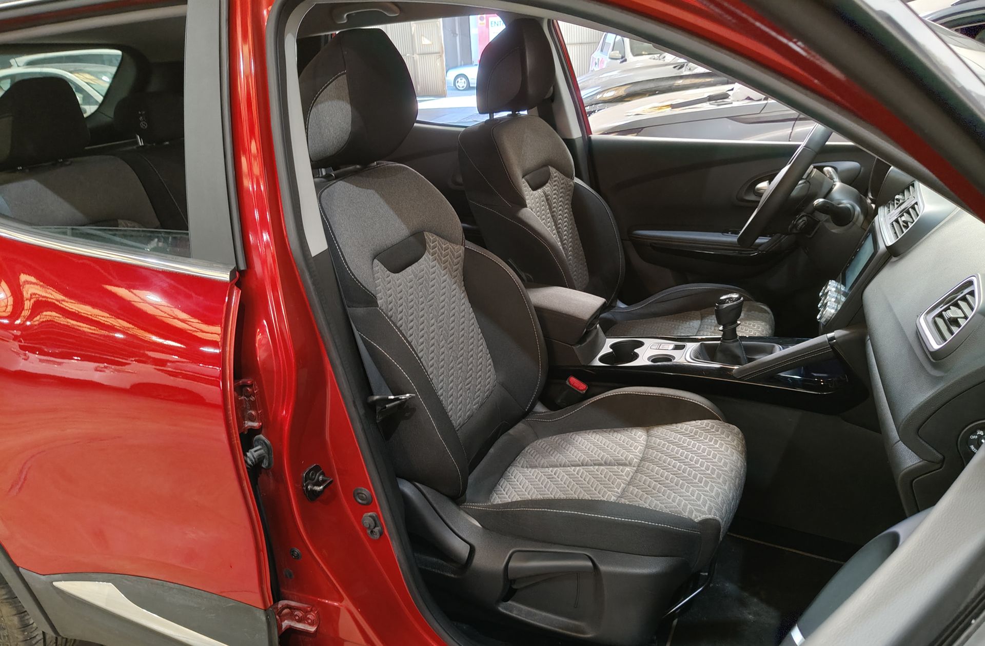 Renault Kadjar Limited GPF TCe - foto 17