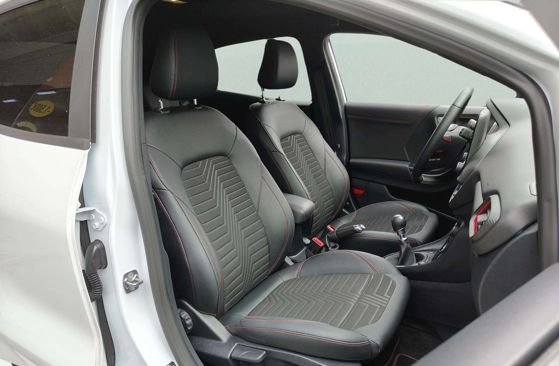 Ford Puma 1.0 EcoBoost MHEV ST-Line X - foto 20
