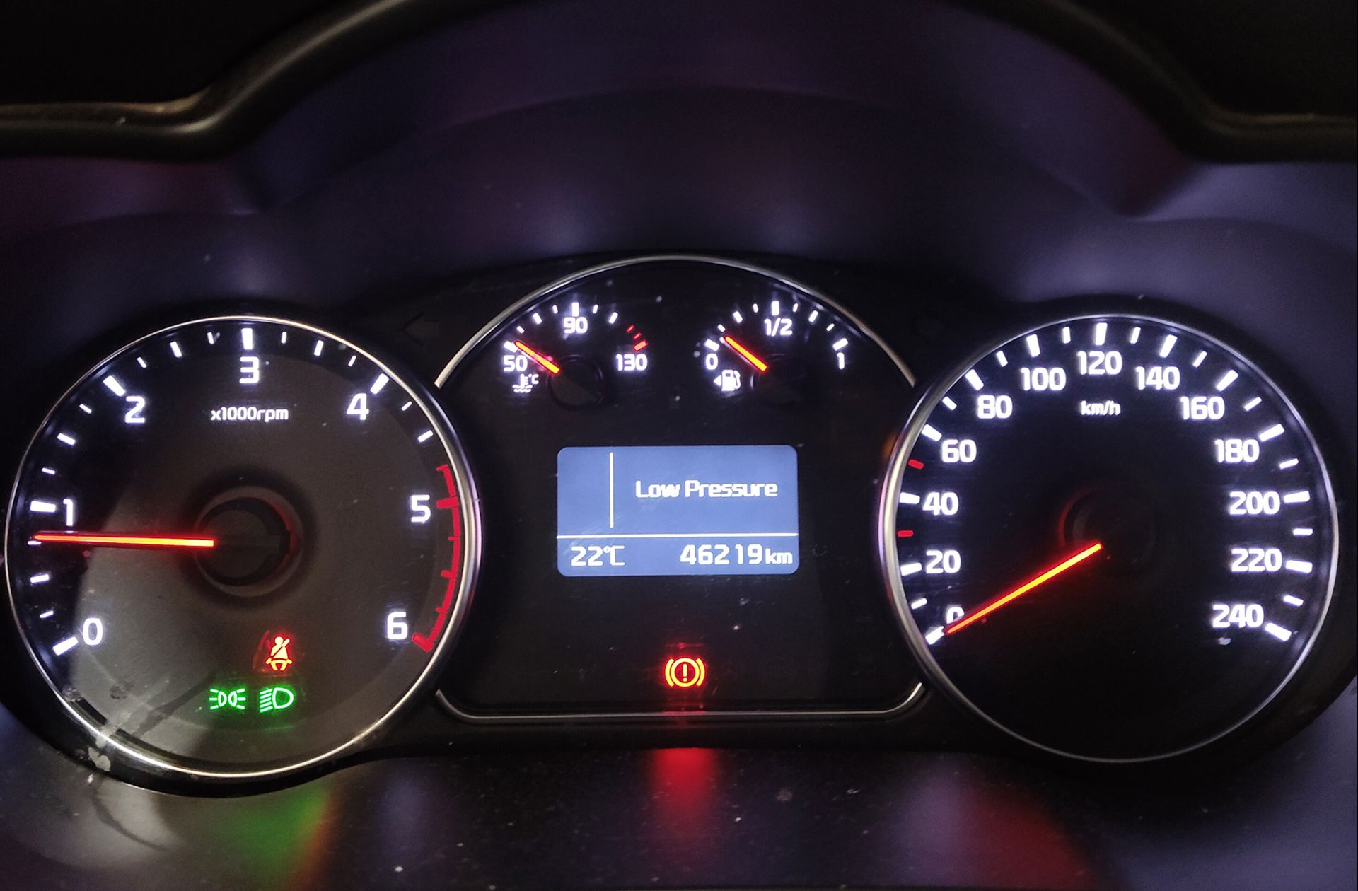 Kia Carens 1.7 CRDi VGT Concept Eco-Dynam - foto 18