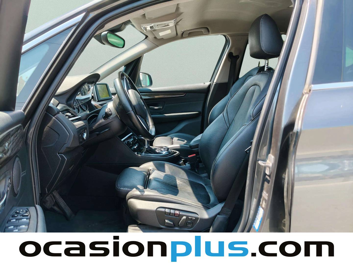 Foto asientos delanteros BMW Serie 2 Active Tourer BMW Serie 2 220i Active Tourer (192 CV)