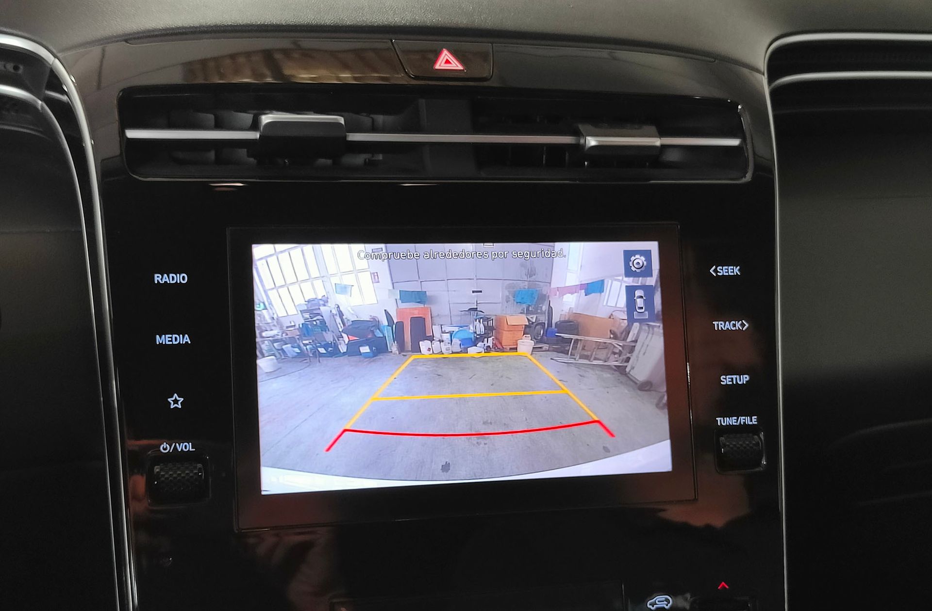 Hyundai Tucson 1.6 CRDi 48V Maxx - foto 9