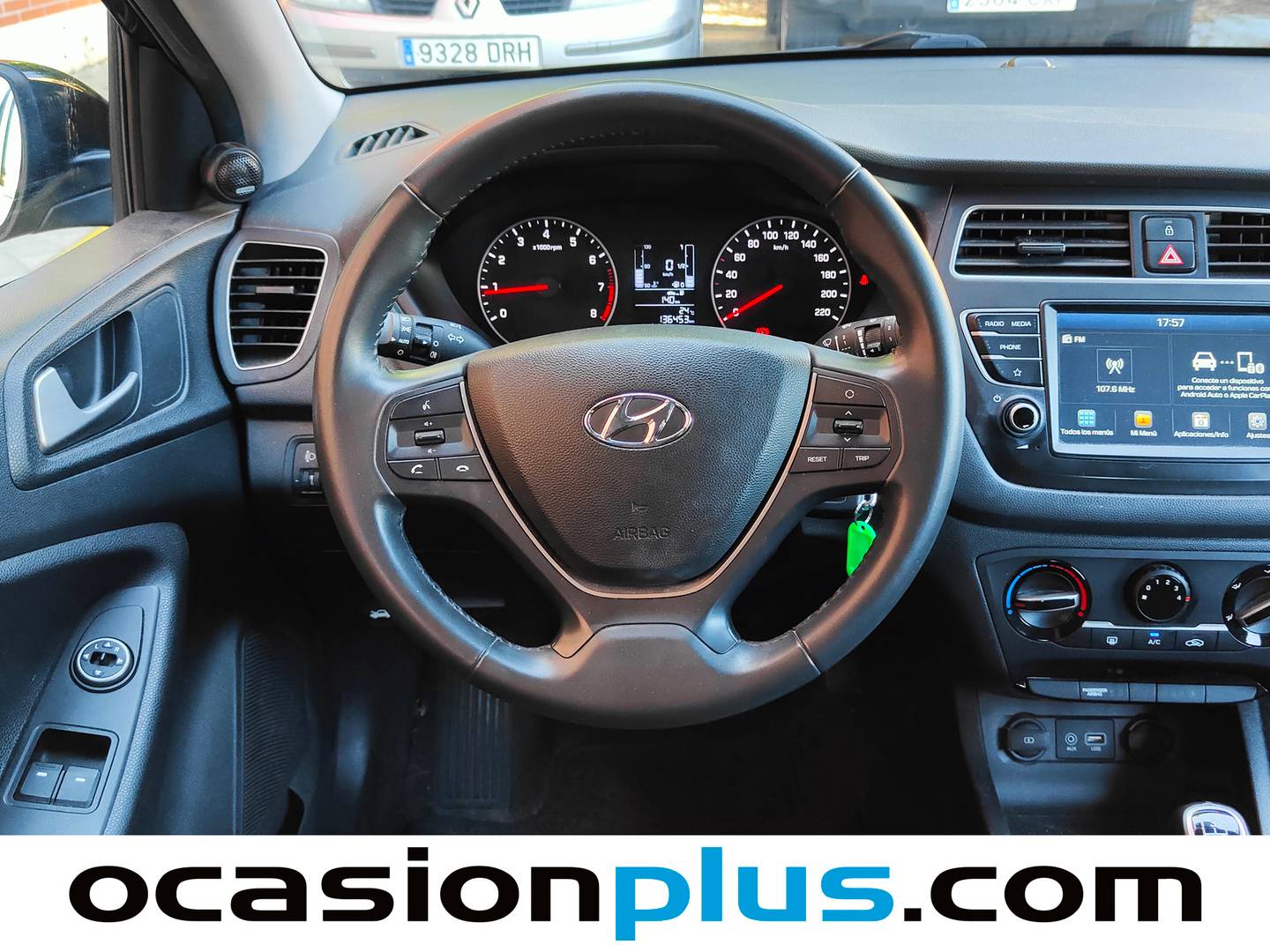Hyundai i20 Hyundai i20 1.2 MPI Essence LE (75 CV) manual