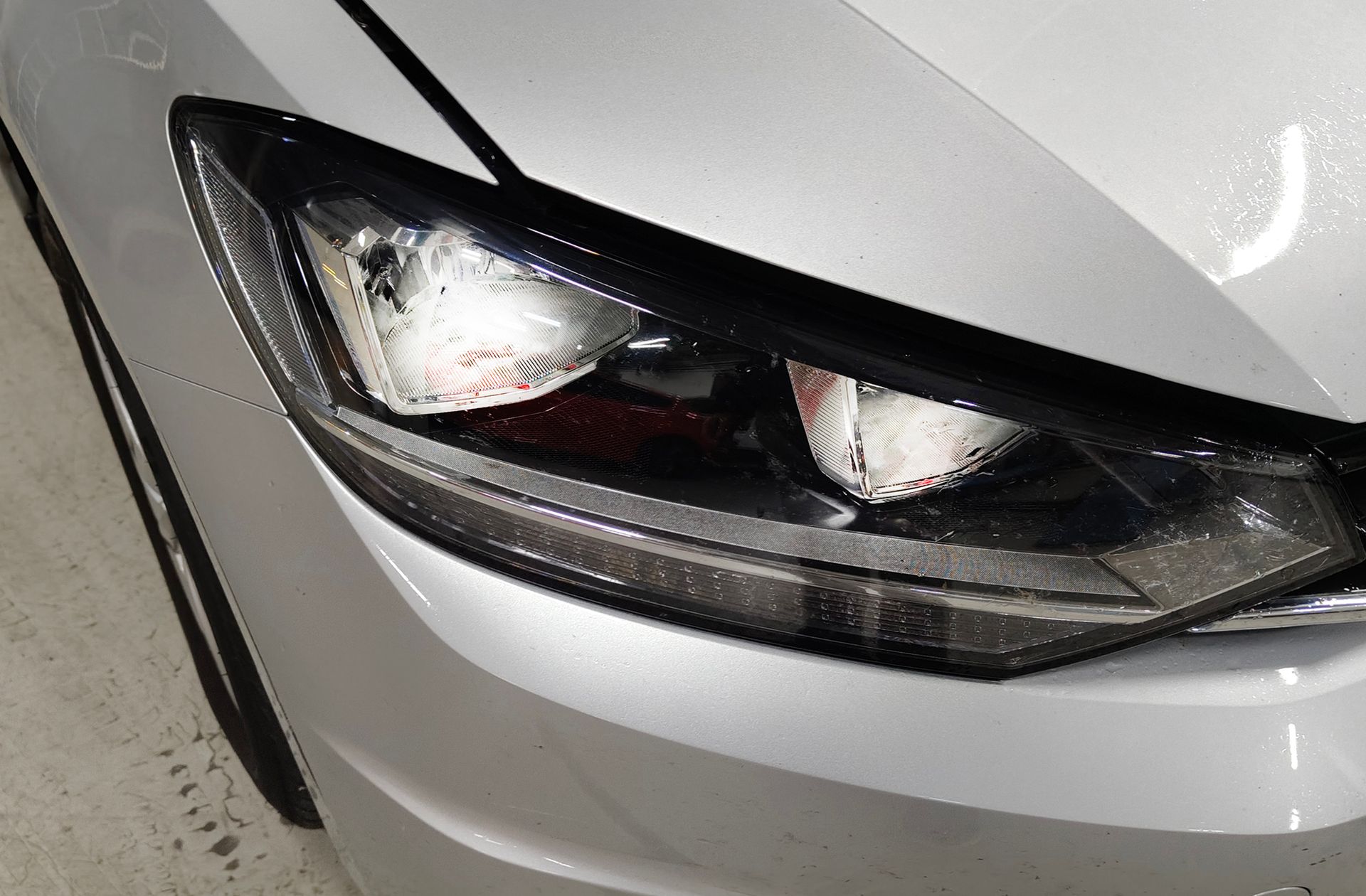 Volkswagen Touran Business Navi 1.5 TSI DSG - foto 13