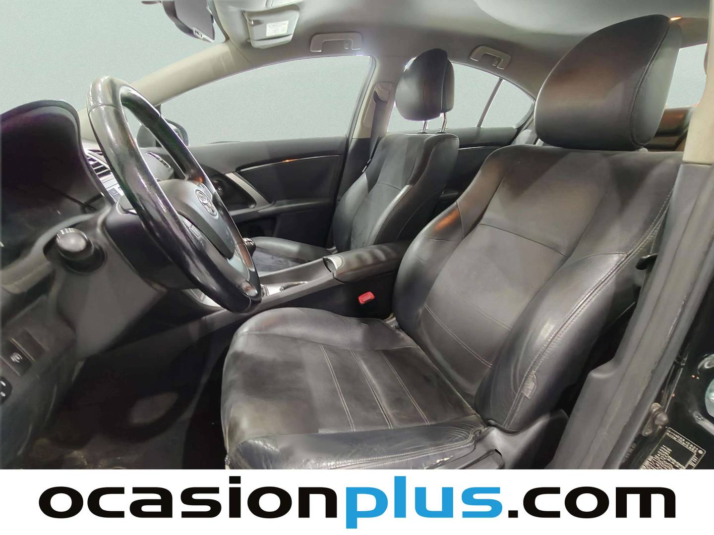 Foto asientos delanteros Toyota Avensis Toyota Avensis 120 D Advance (124 CV)