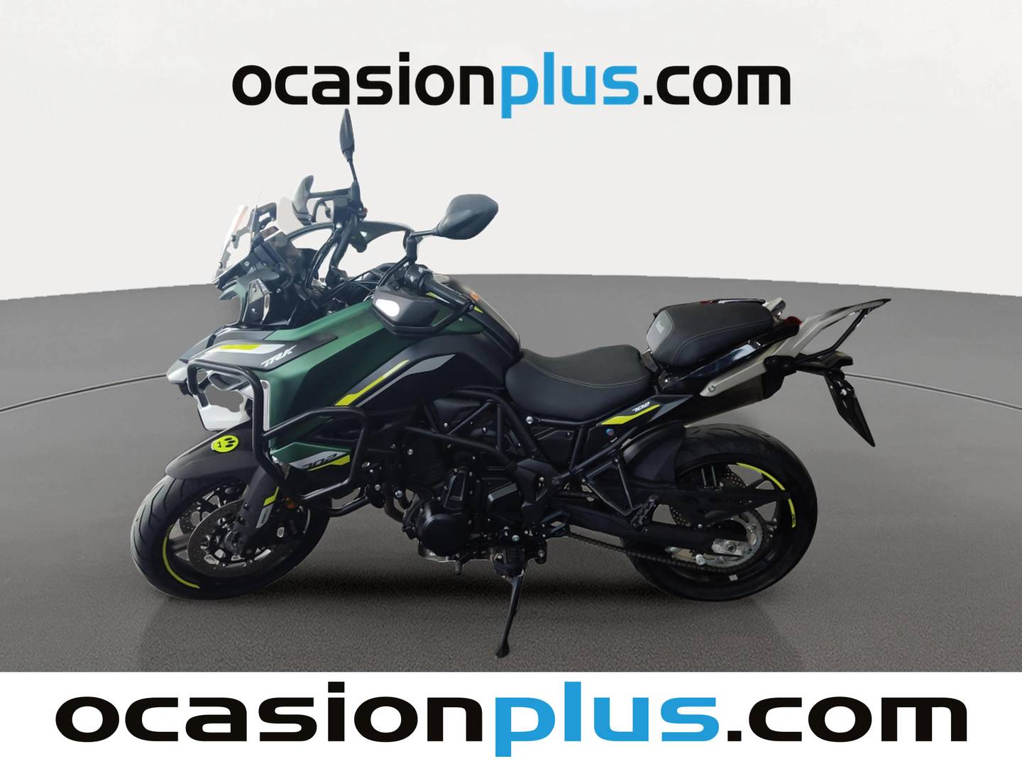 Foto trasera Benelli TRK 702 X Benelli TRK 702 X (69 CV) derecha