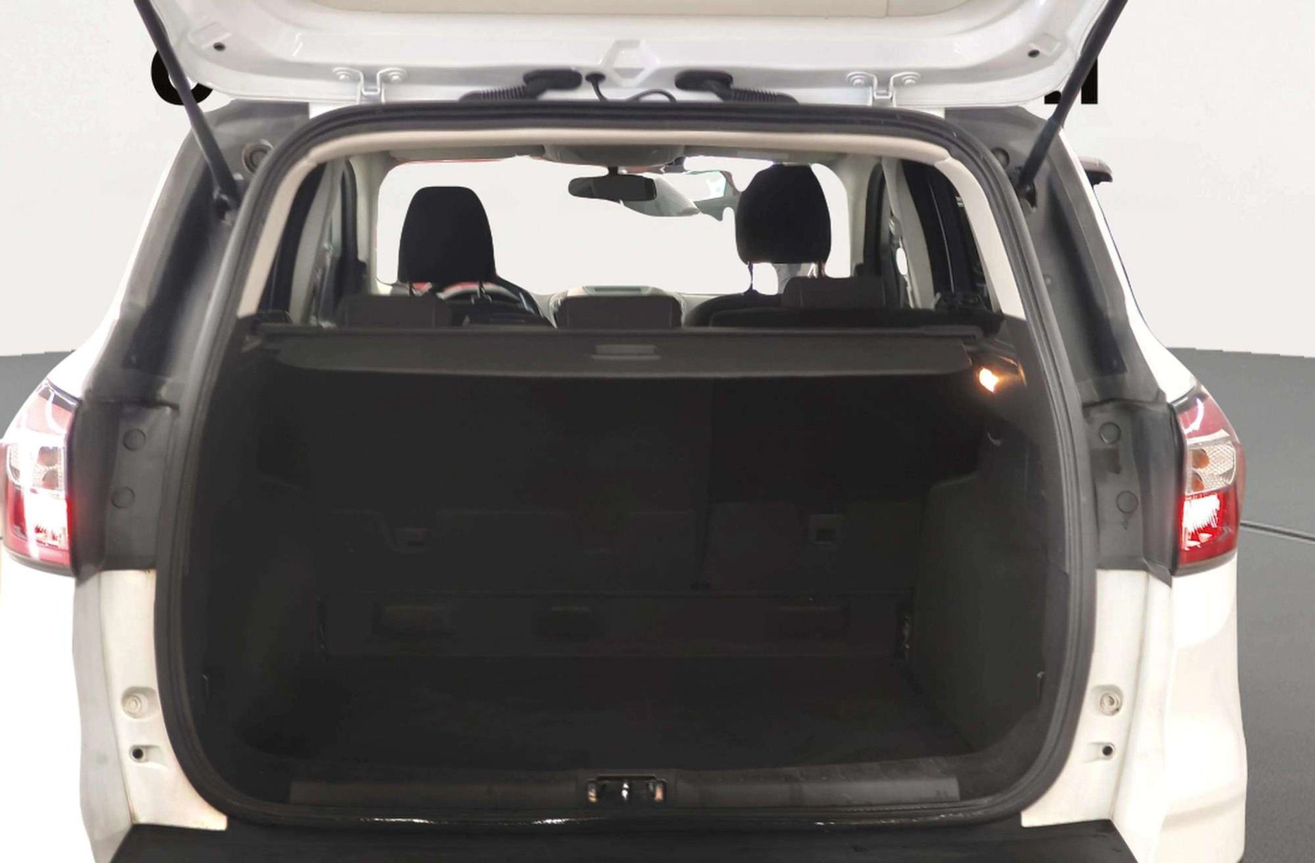 Ford Kuga 1.5 EcoBoost Trend+ 4x2 - foto 15