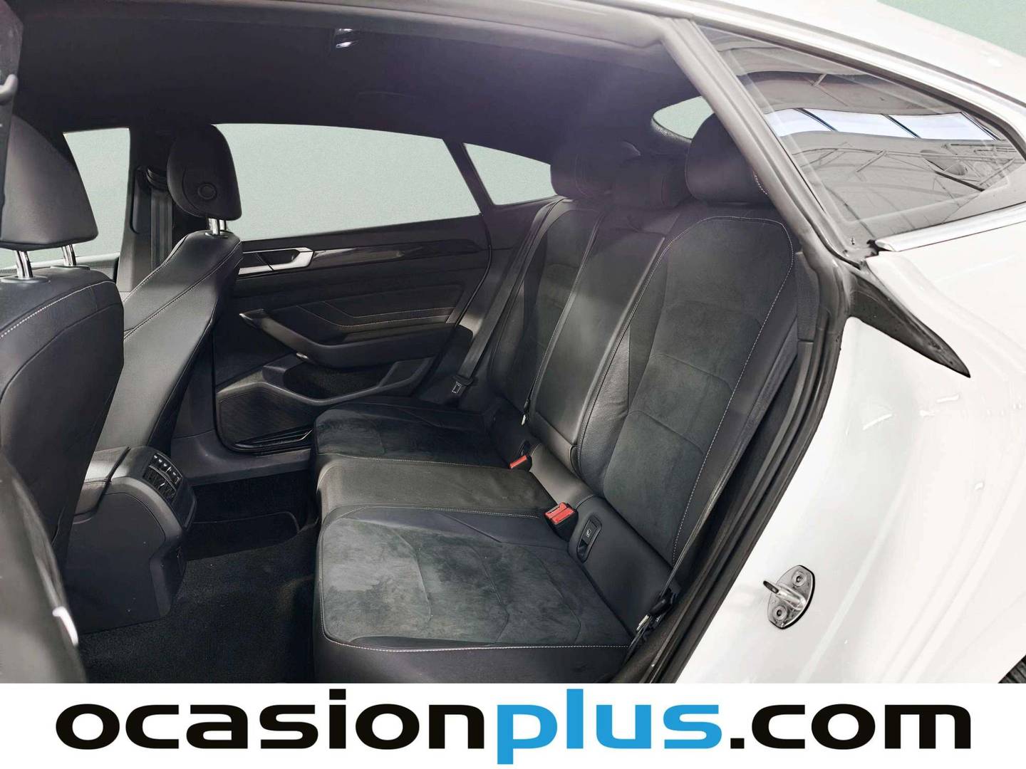 Foto asientos traseros Volkswagen Arteon Volkswagen Arteon R-Line 2.0 TDI  (150 CV) DSG