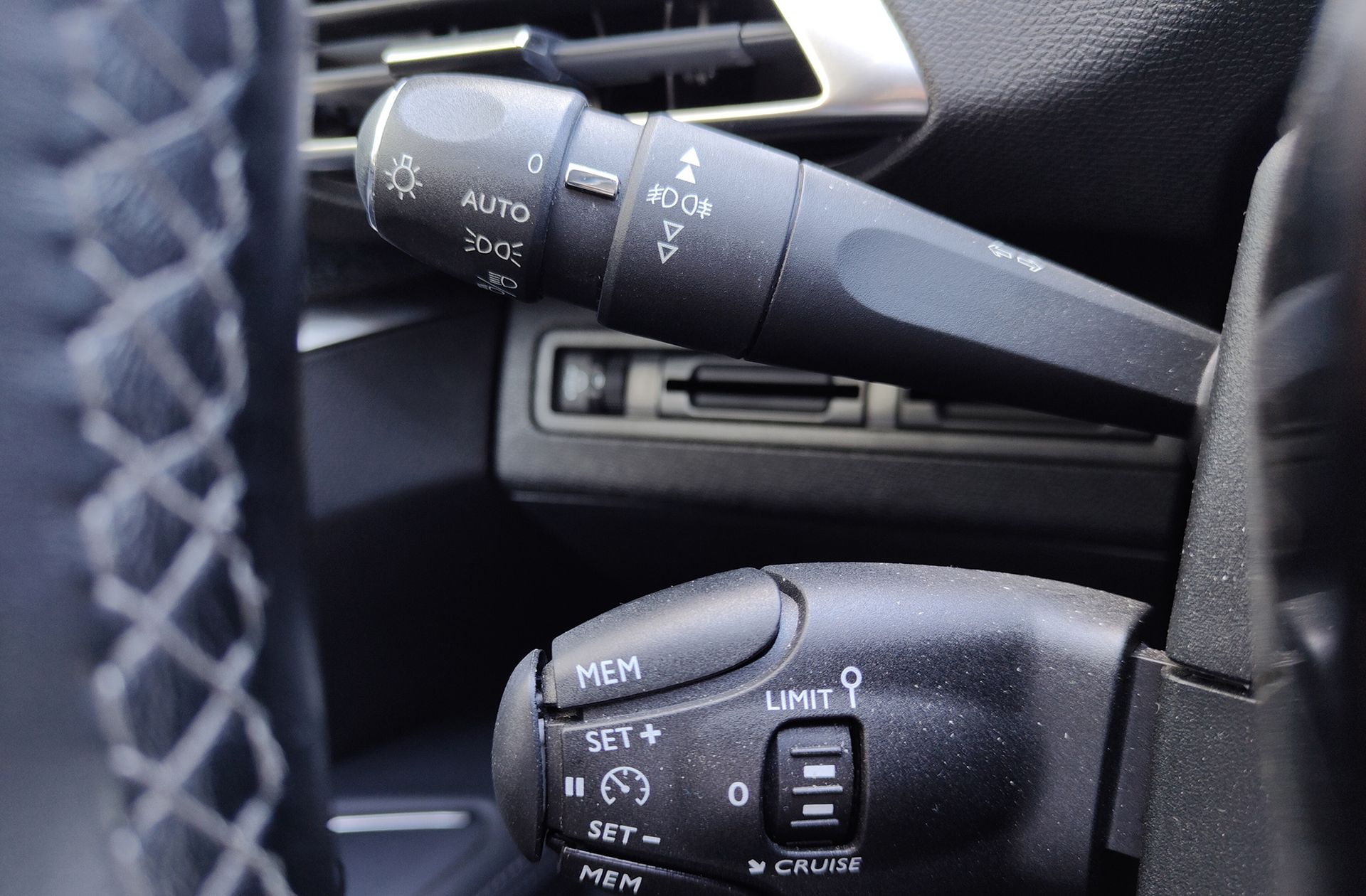 Peugeot 5008 PureTech 130 Allure 7 plazas - foto 31