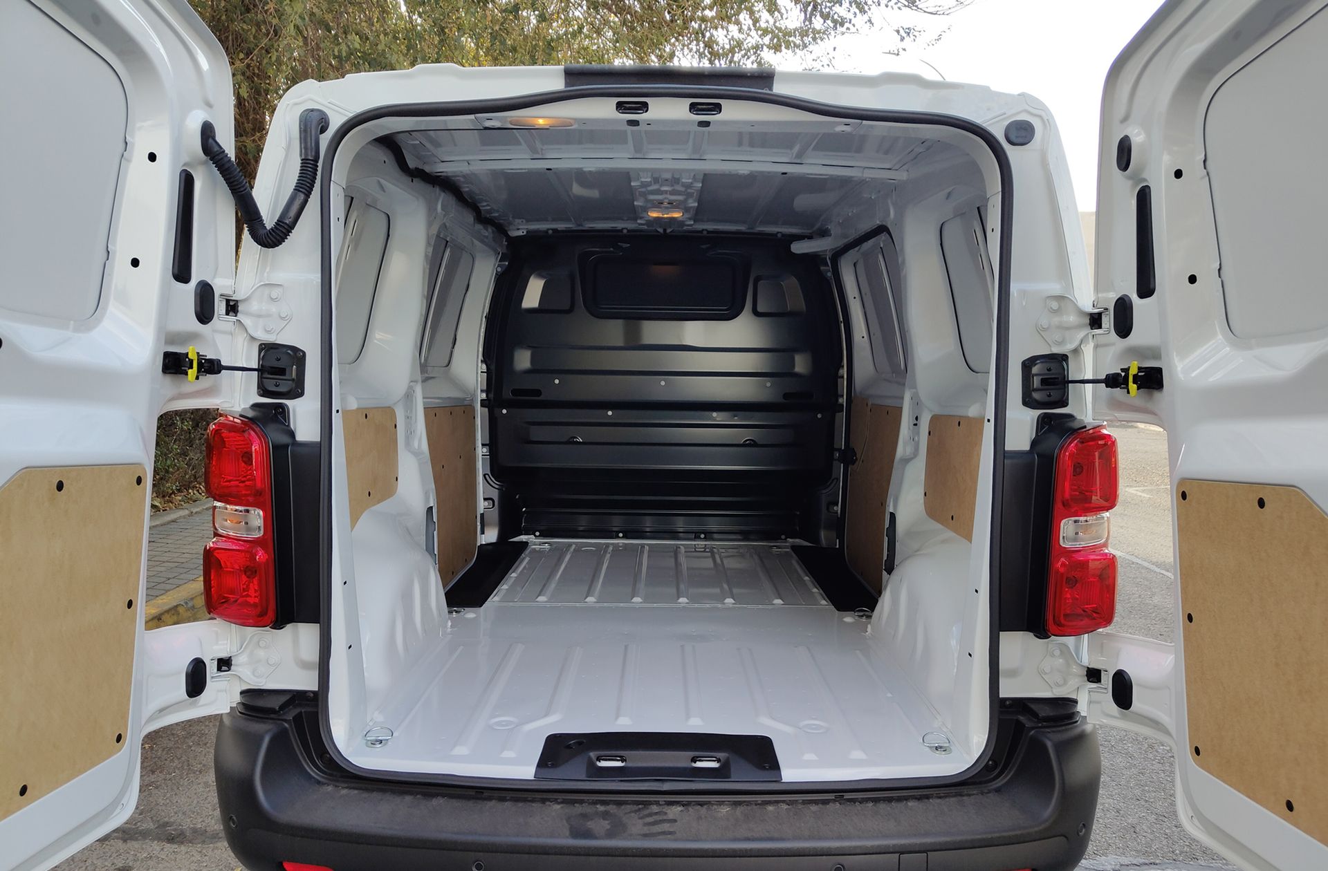 Fiat Scudo Furgón M 1.5 Diésel - foto 11