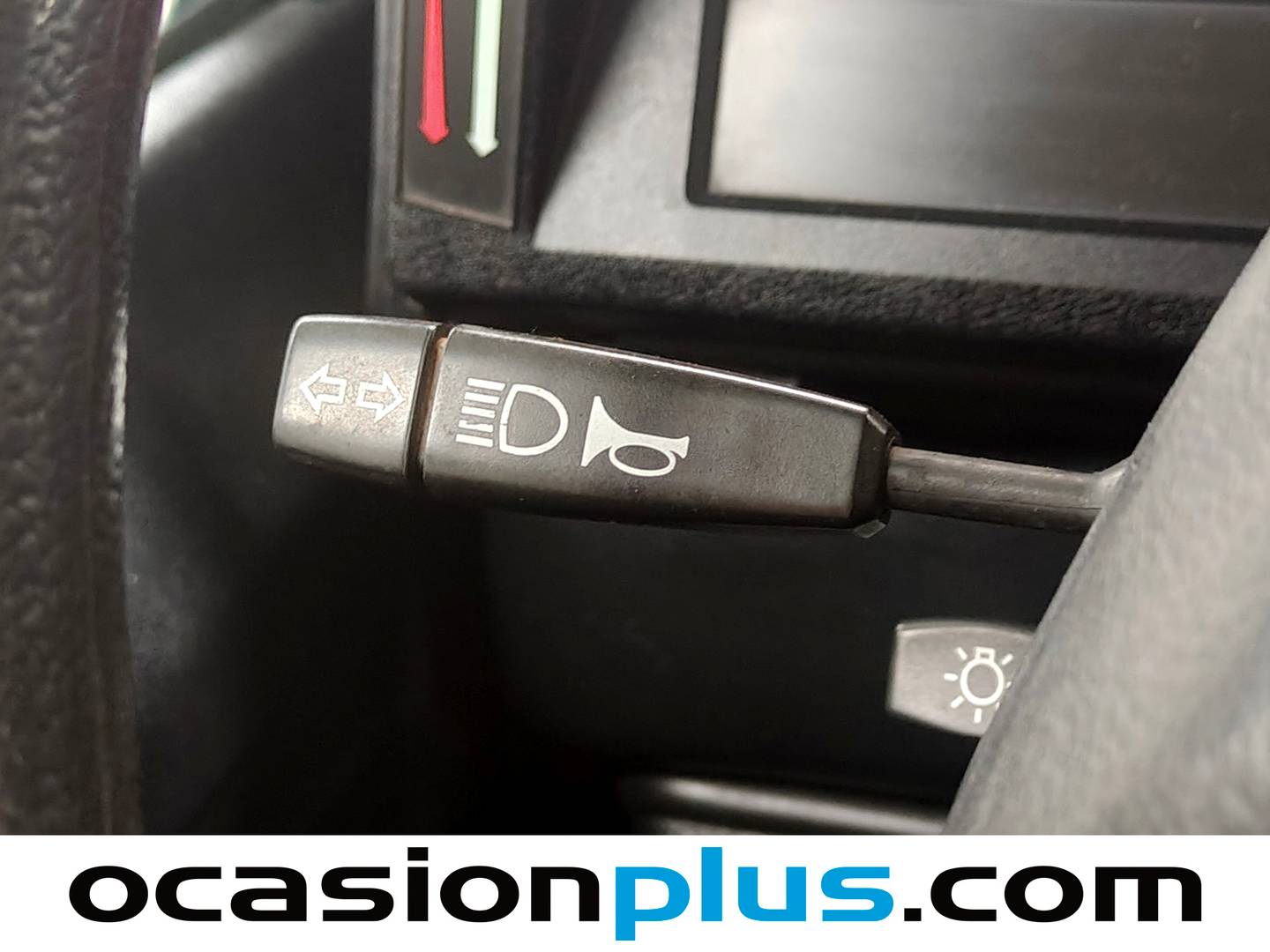 Foto Land Rover Defender Land Rover Defender 2.5 TD5 90 SW S (122 CV)