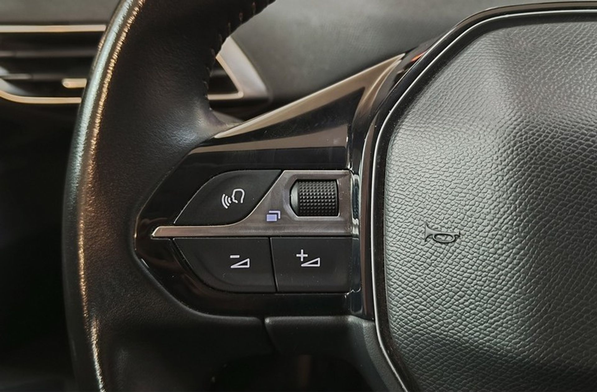 Peugeot 3008 PureTech 130 Active - foto 25