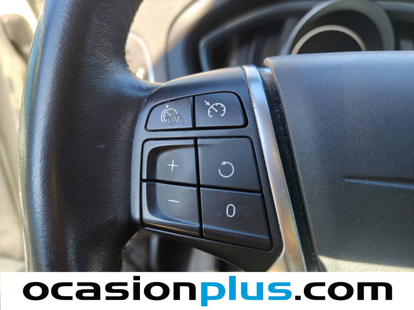 Foto Volvo V40 Volvo V40 D3 Momentum Auto (150 CV)