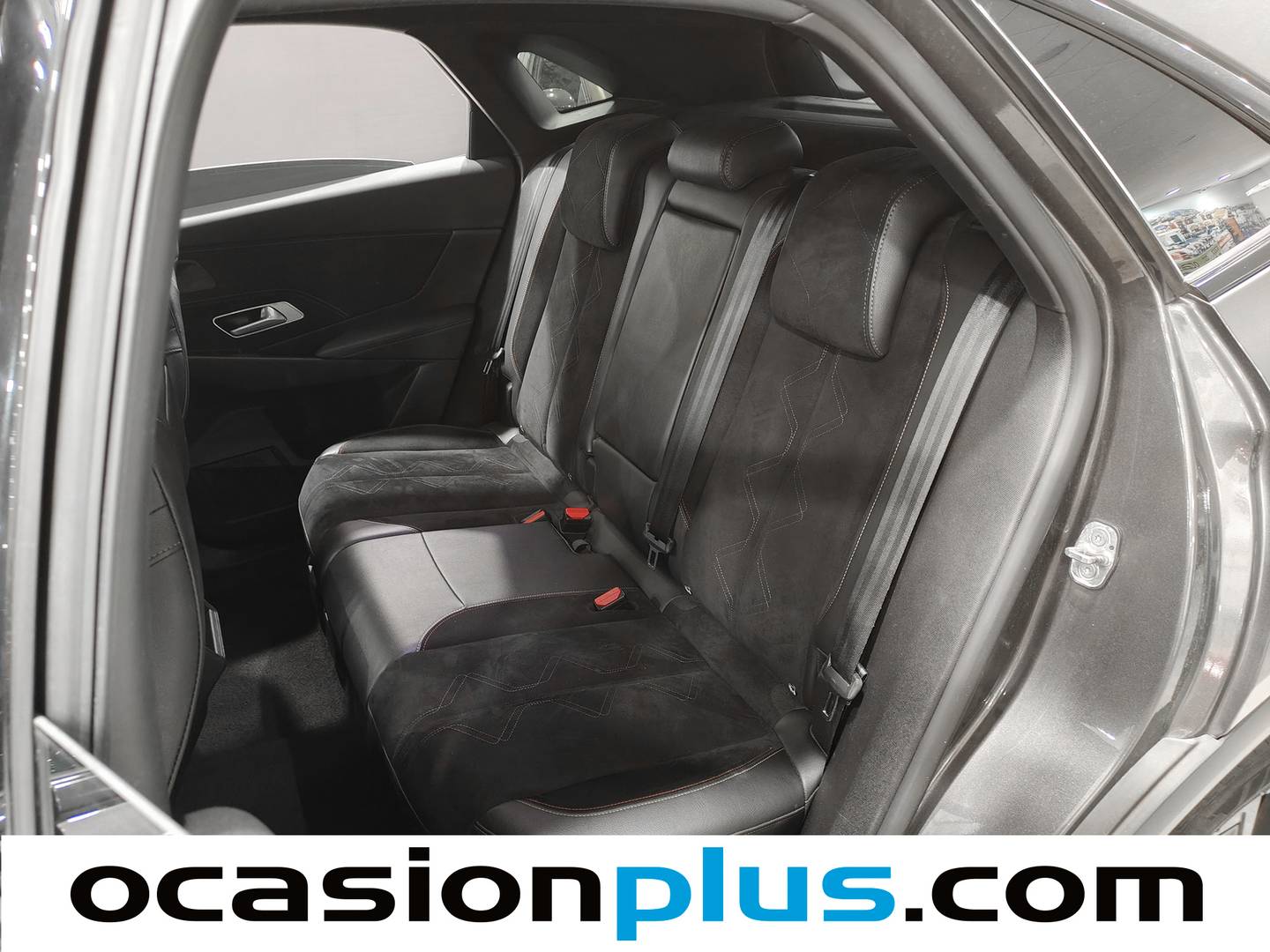 Foto DS DS 7 DS DS7 Crossback BlueHDi 130 Performance Line Auto (130 CV)