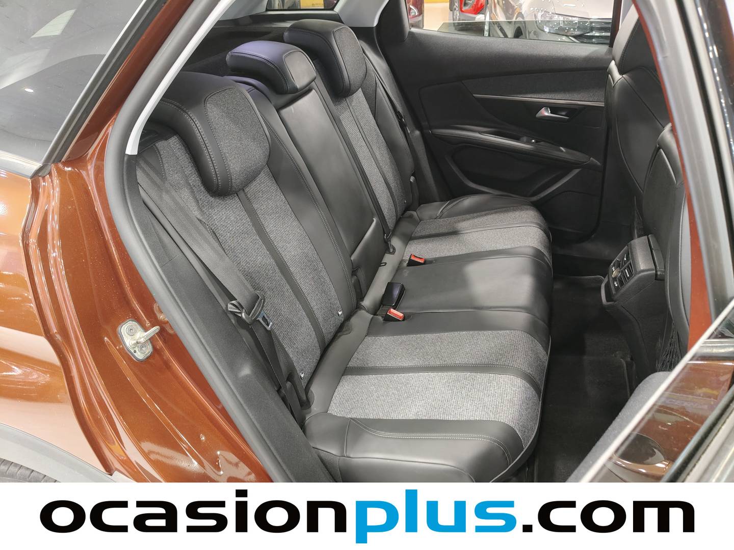 Foto asientos traseros Peugeot 3008 Peugeot 3008 PureTech 130 S&S Allure (130 CV)