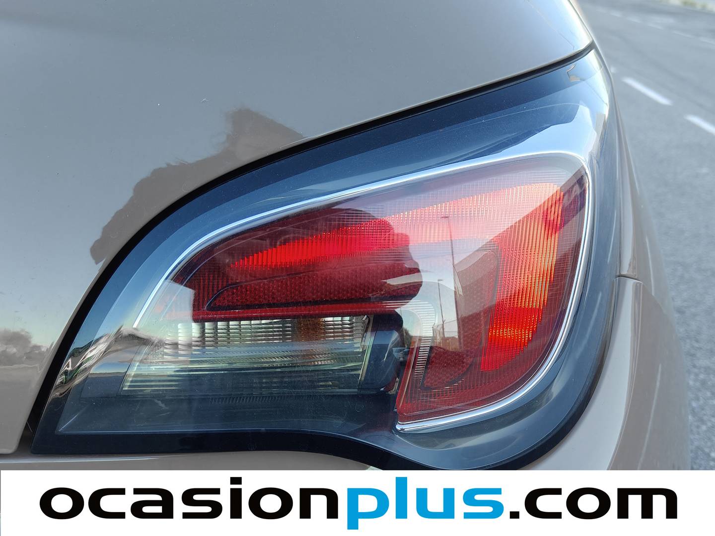 Foto Opel Adam Opel Adam 1.4 XEL Glam (87 CV)