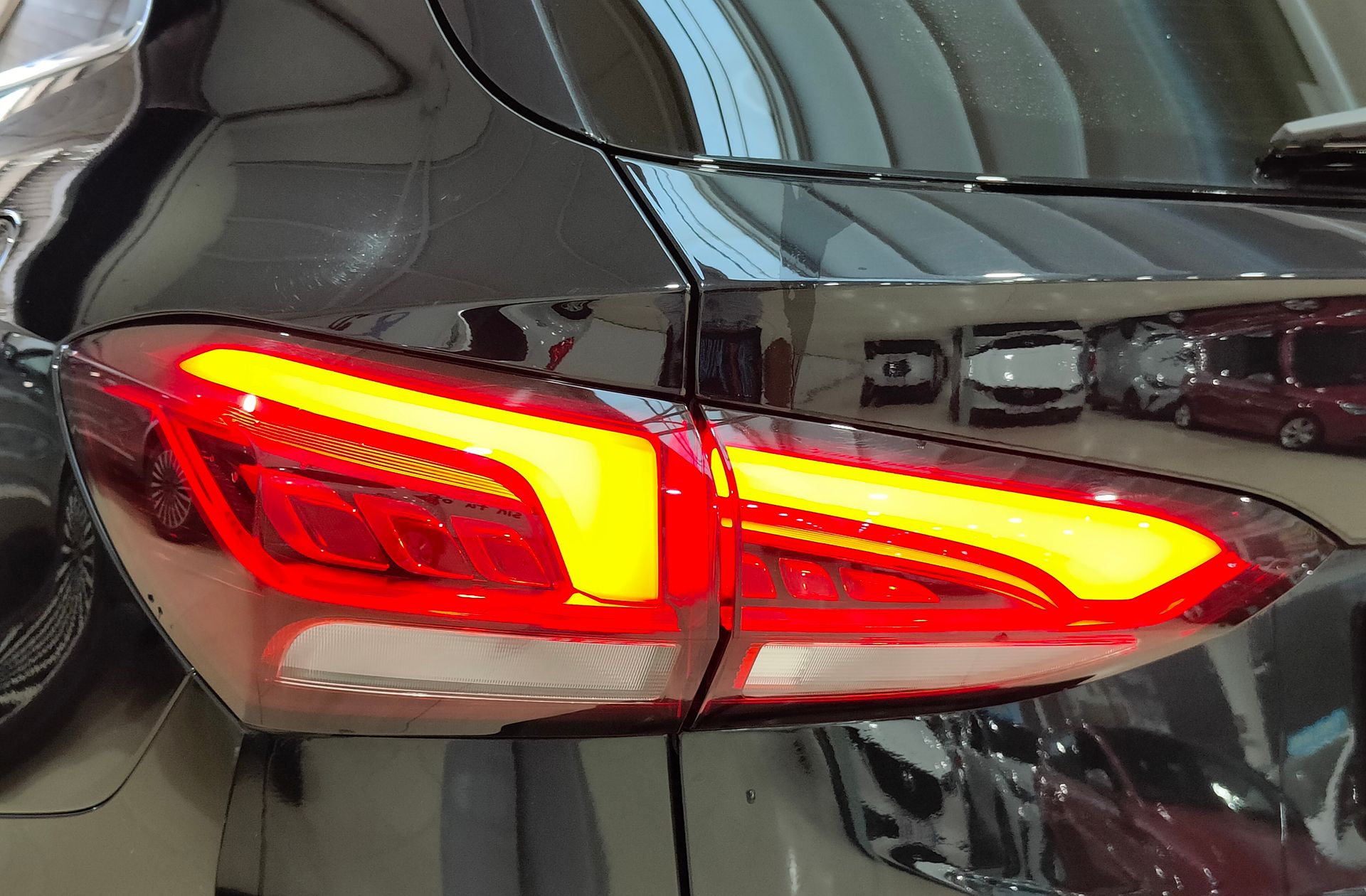 MG ZS 1.5 Hybrid+ Luxury - foto 16