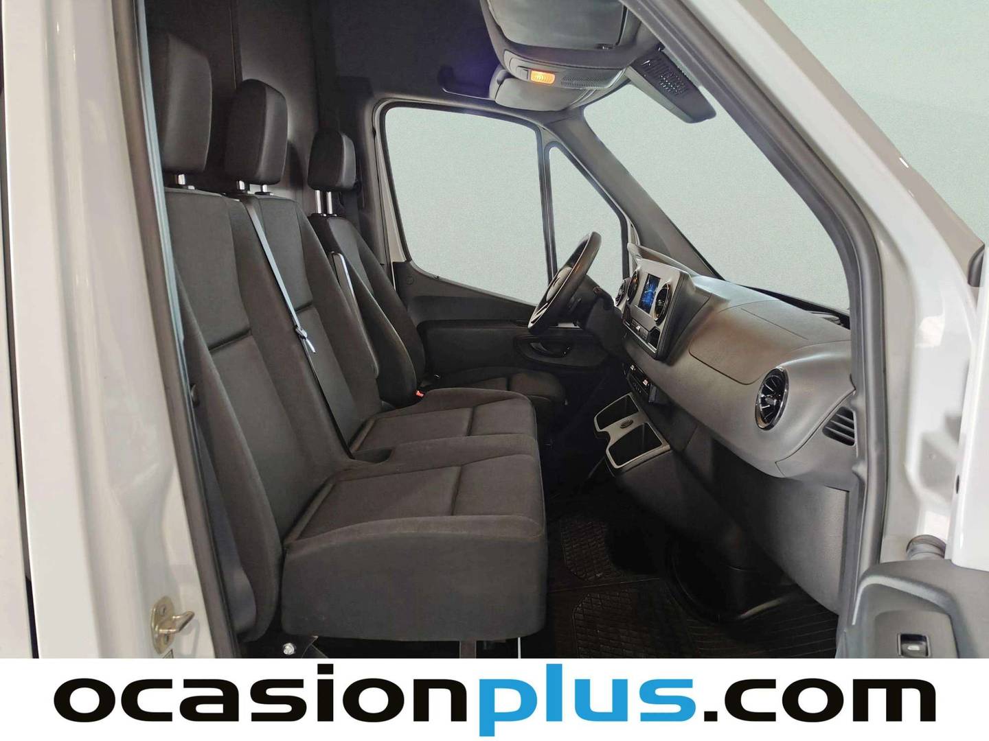 Mercedes Sprinter Mercedes Sprinter Furgon 211 CDI MEDIO 3.0T T. ALTO TD (114 CV) Camperizada 3 Plazas de segunda mano