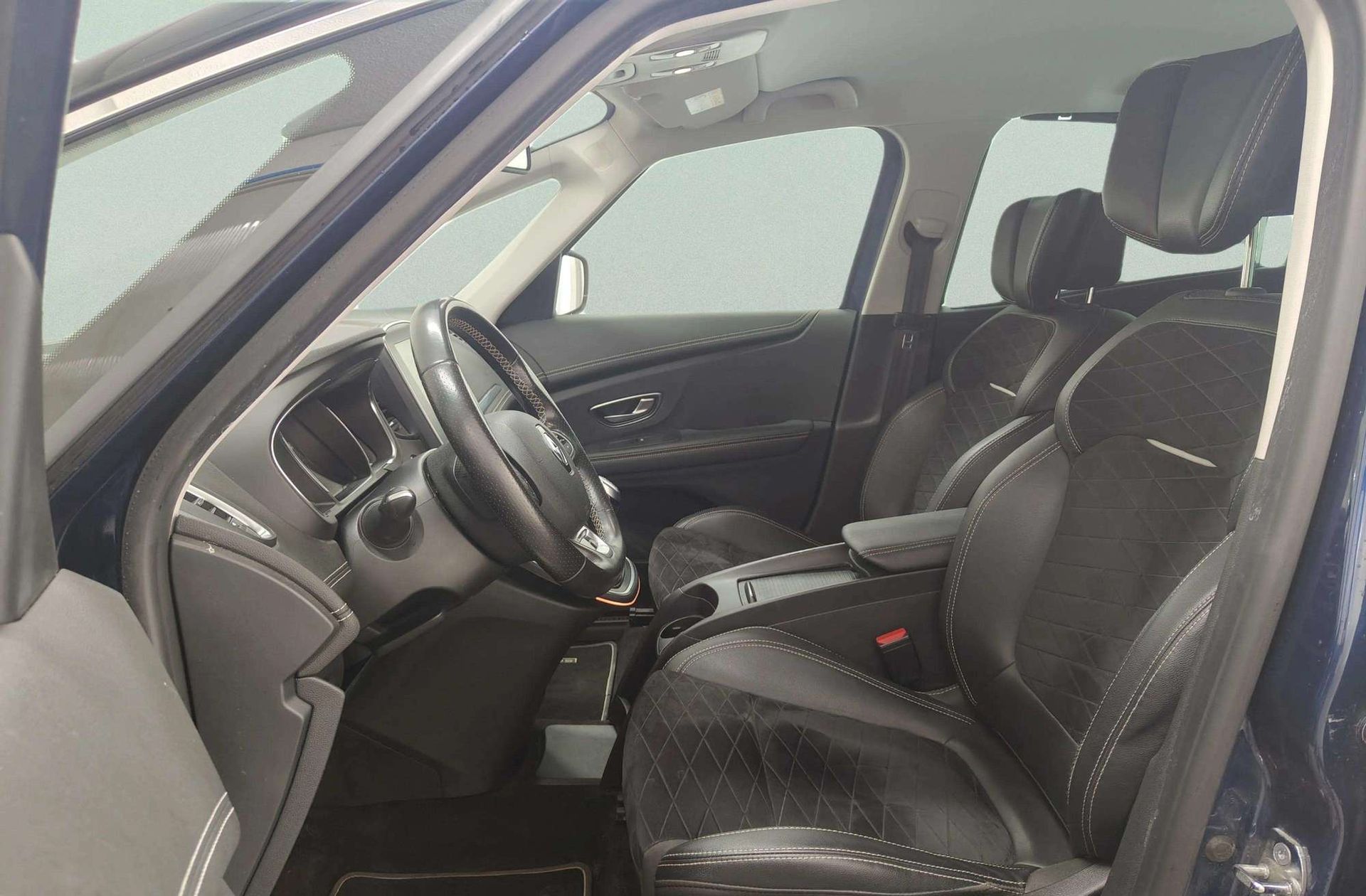 Renault Grand Scénic Black Edition TCe GPF 7 plazas - foto 14