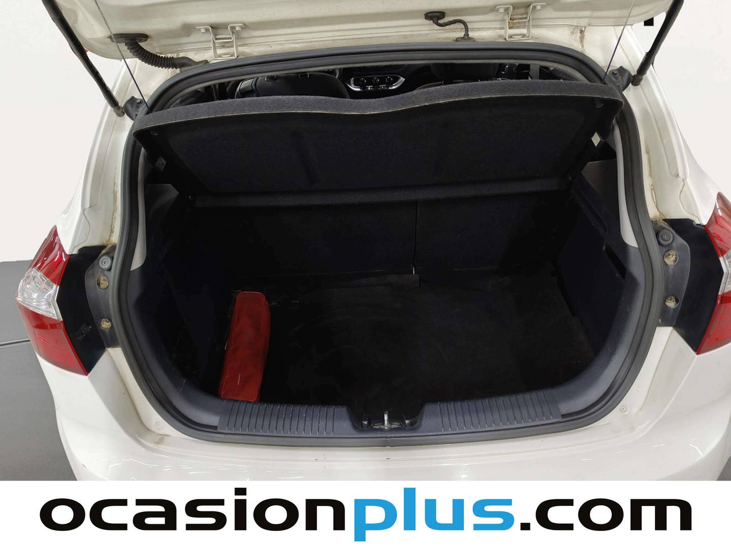 Fotos maletero KIA Rio KIA Rio 1.2 CVVT Concept (85 CV)