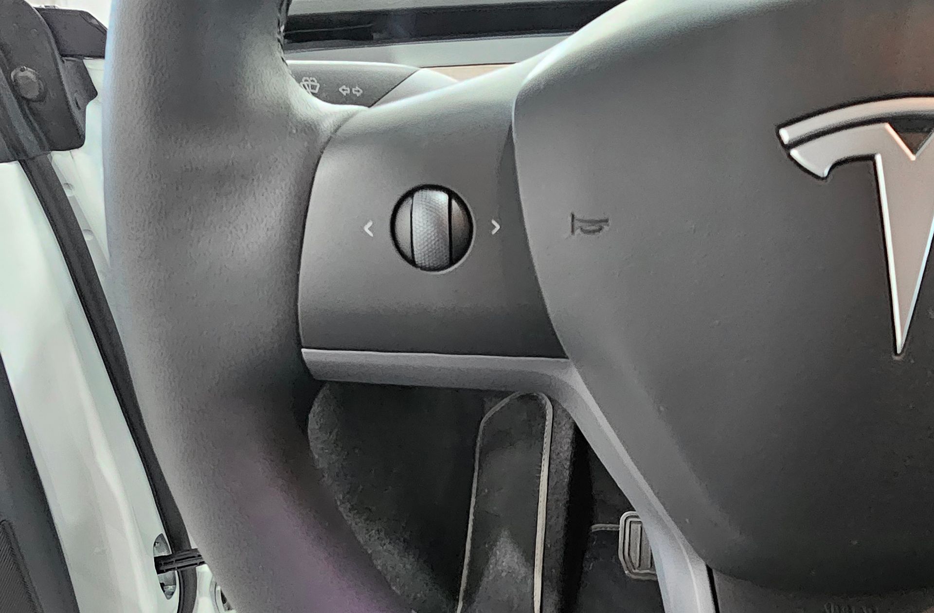 Tesla Model Y Tracción Trasera RWD - foto 28