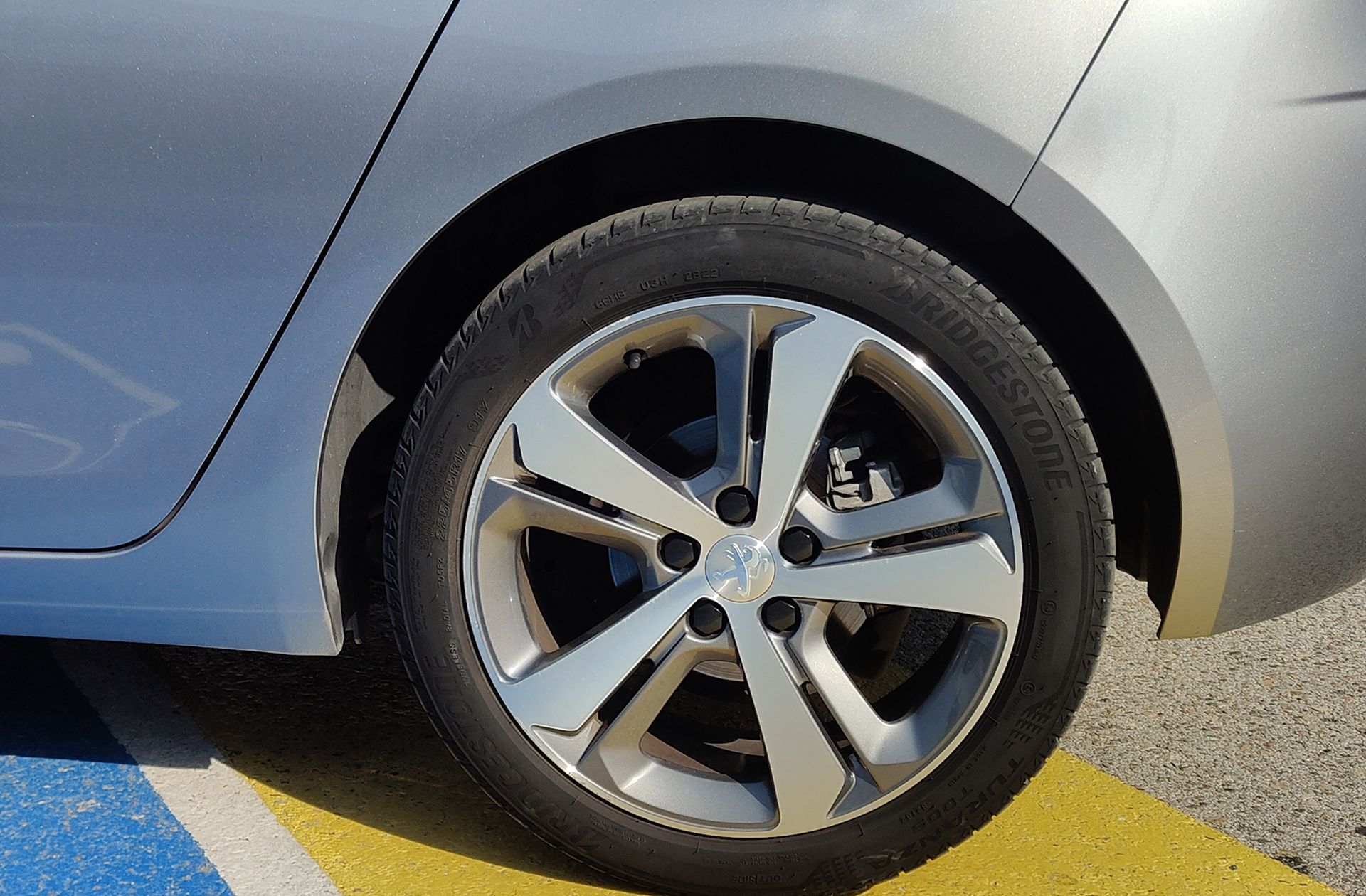 Peugeot 308 PureTech 130 Active EAT6 - foto 33
