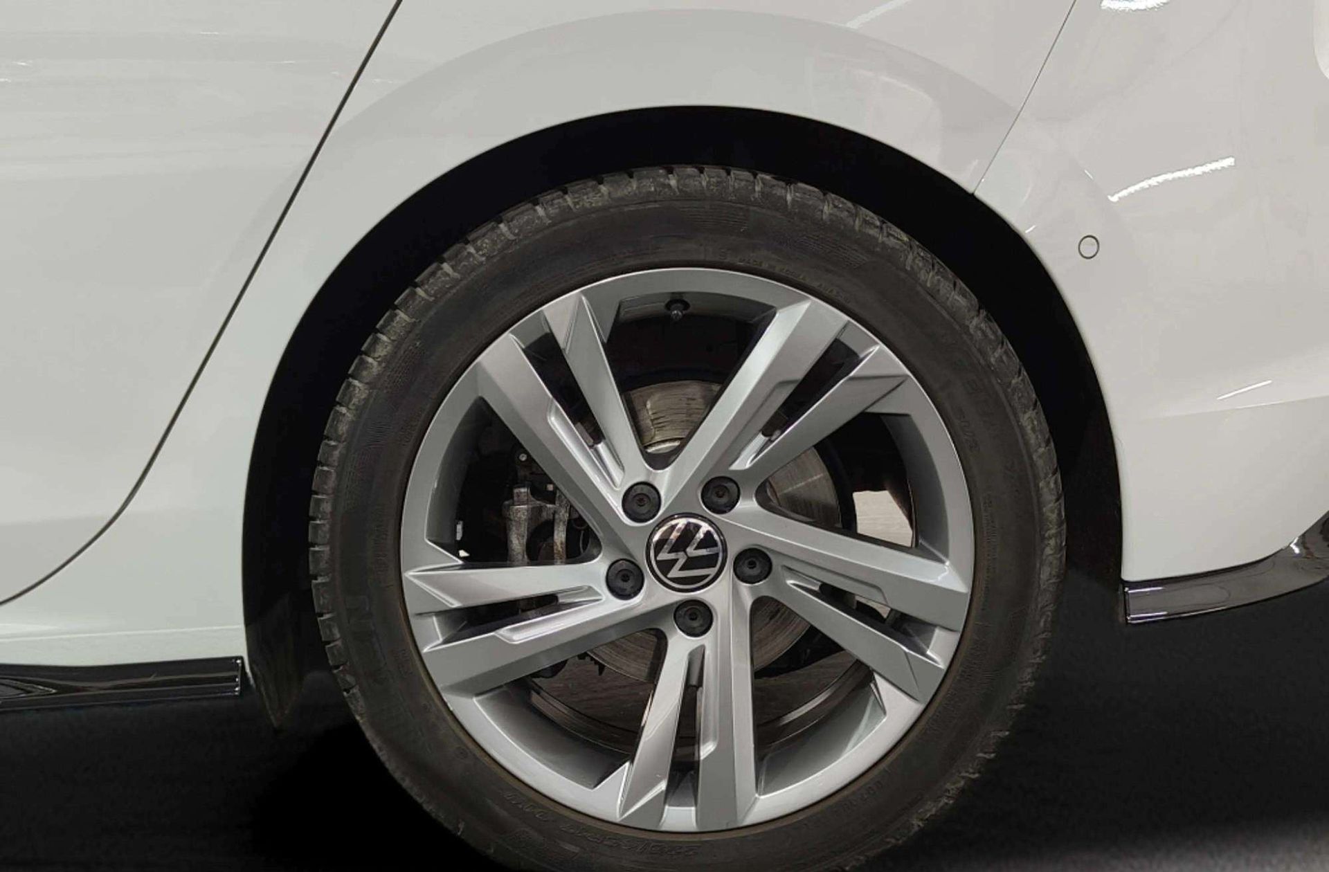 Volkswagen Golf R-Line 1.5 eTSI DSG - foto 43
