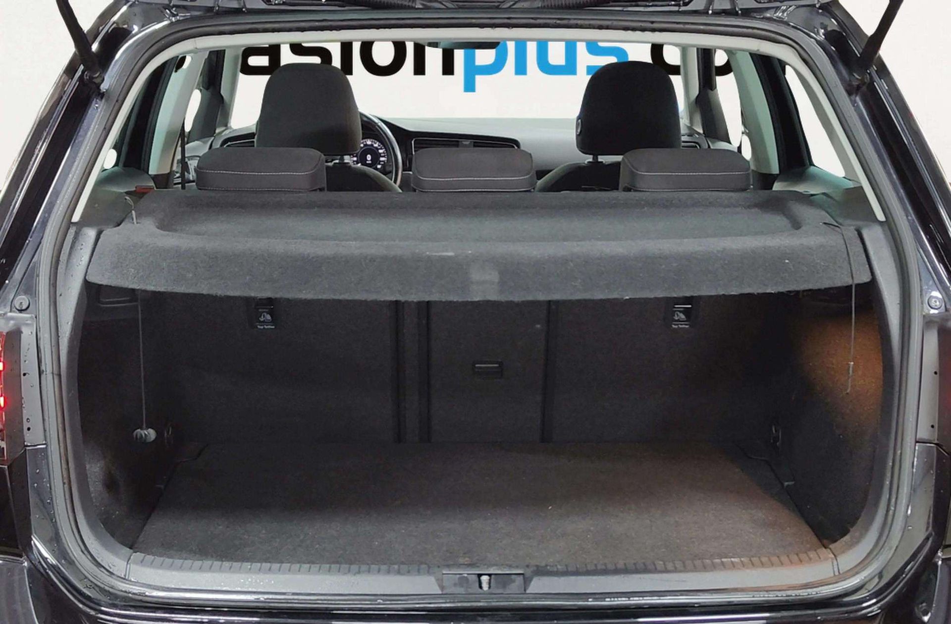 Volkswagen Golf R-Line 2.0 TDI DSG - foto 24