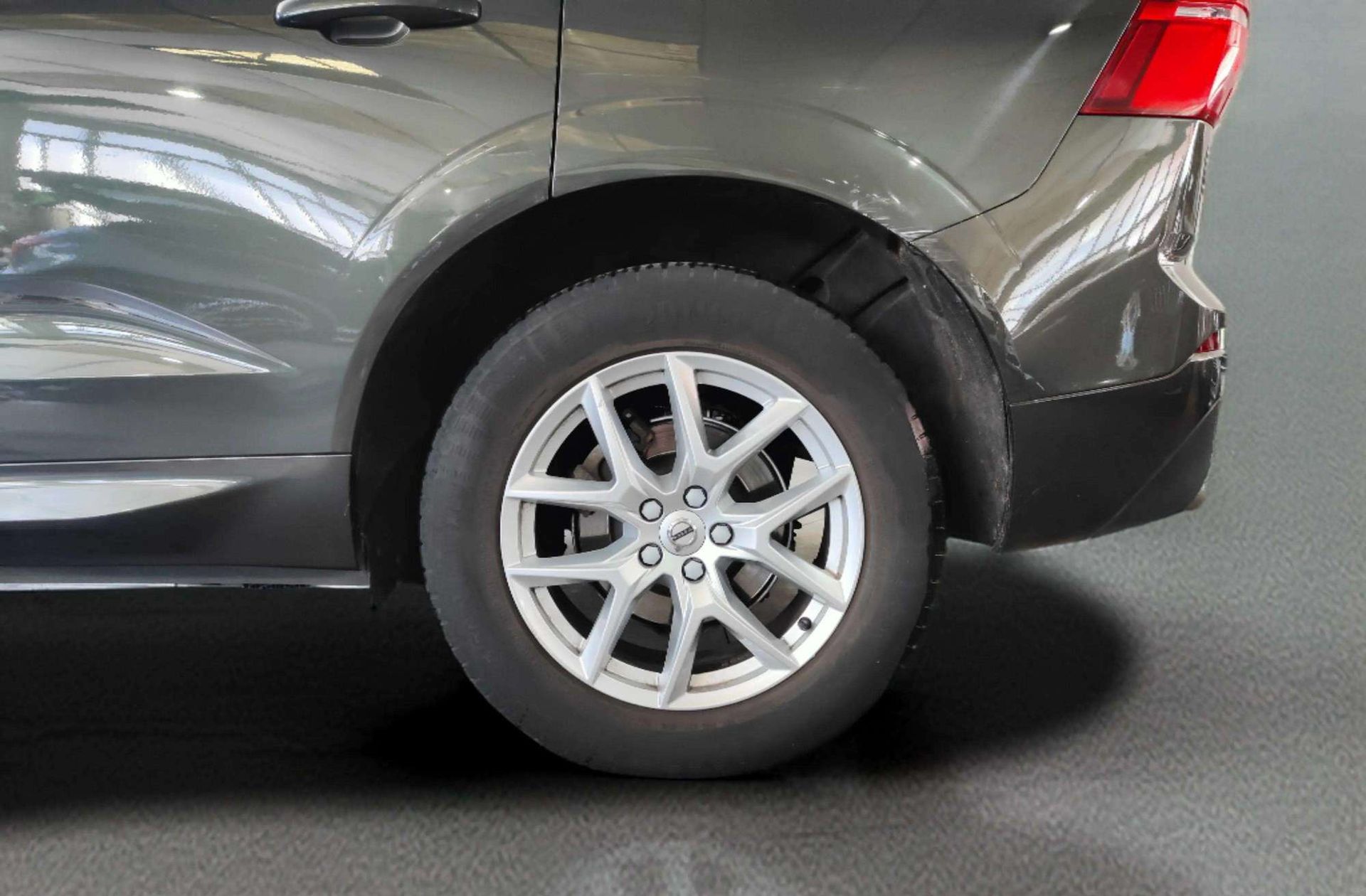 Volvo XC60 D4 Momentum AWD - foto 41