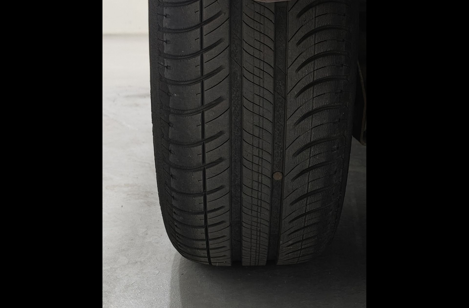 Ford Fiesta 1.4 Futura - foto 23