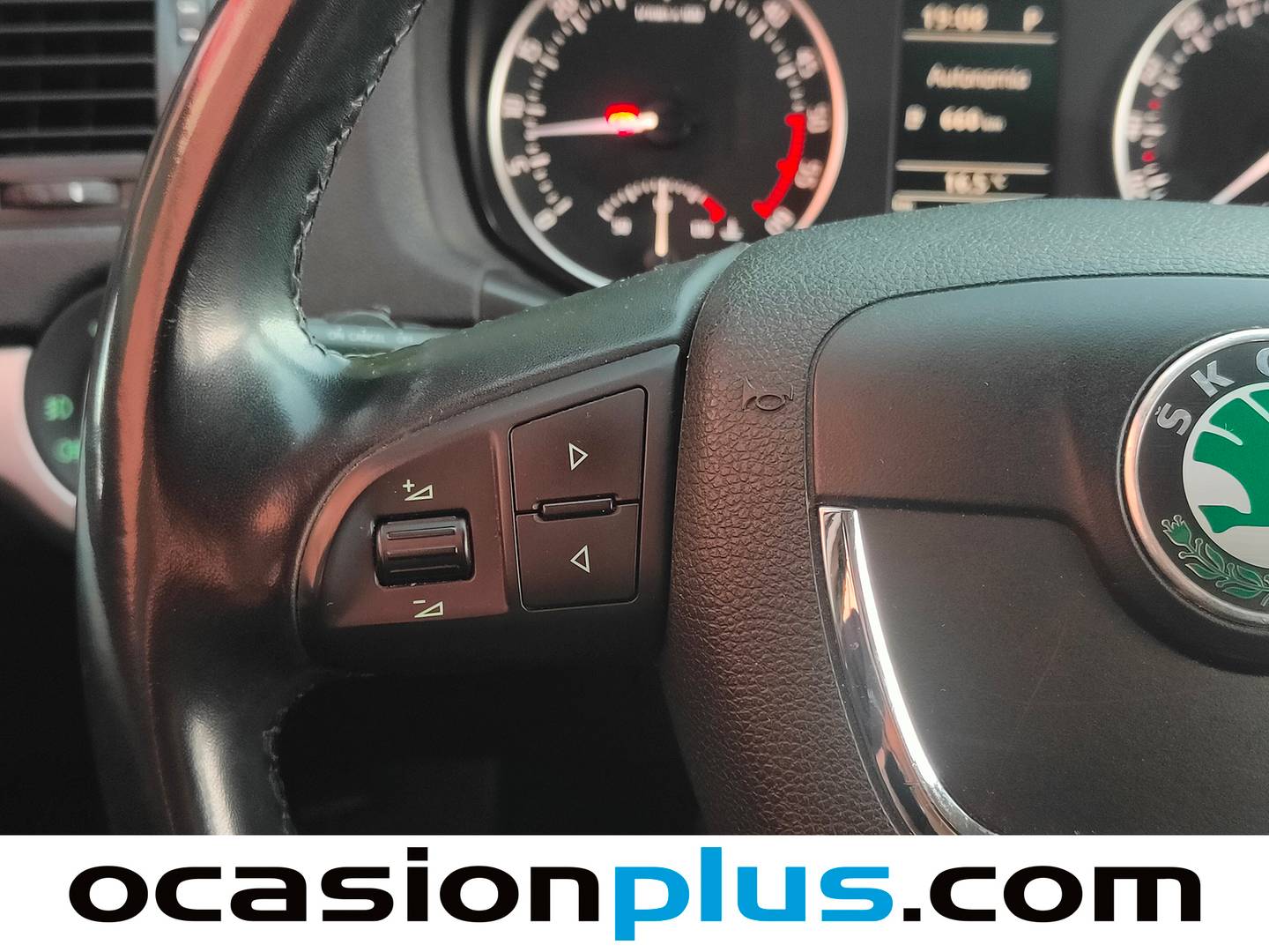 Skoda Octavia Skoda Octavia 1.6 TDI CR Ambition DSG (105 CV) seminuevo