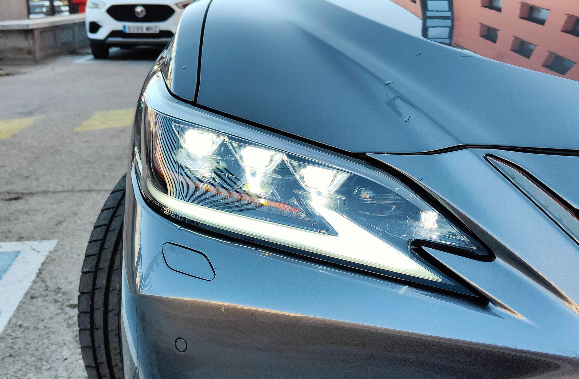 Lexus ES 300h F Sport - foto 15