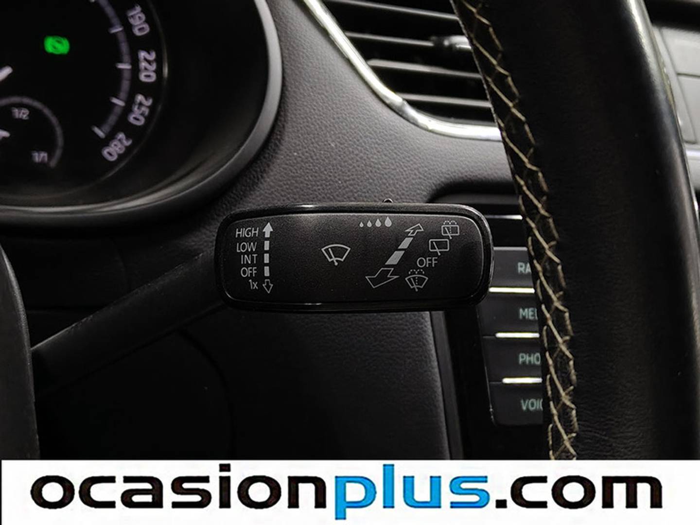 Foto Skoda Octavia Skoda Octavia Combi 2.0 TDI RS (184 CV) DSG