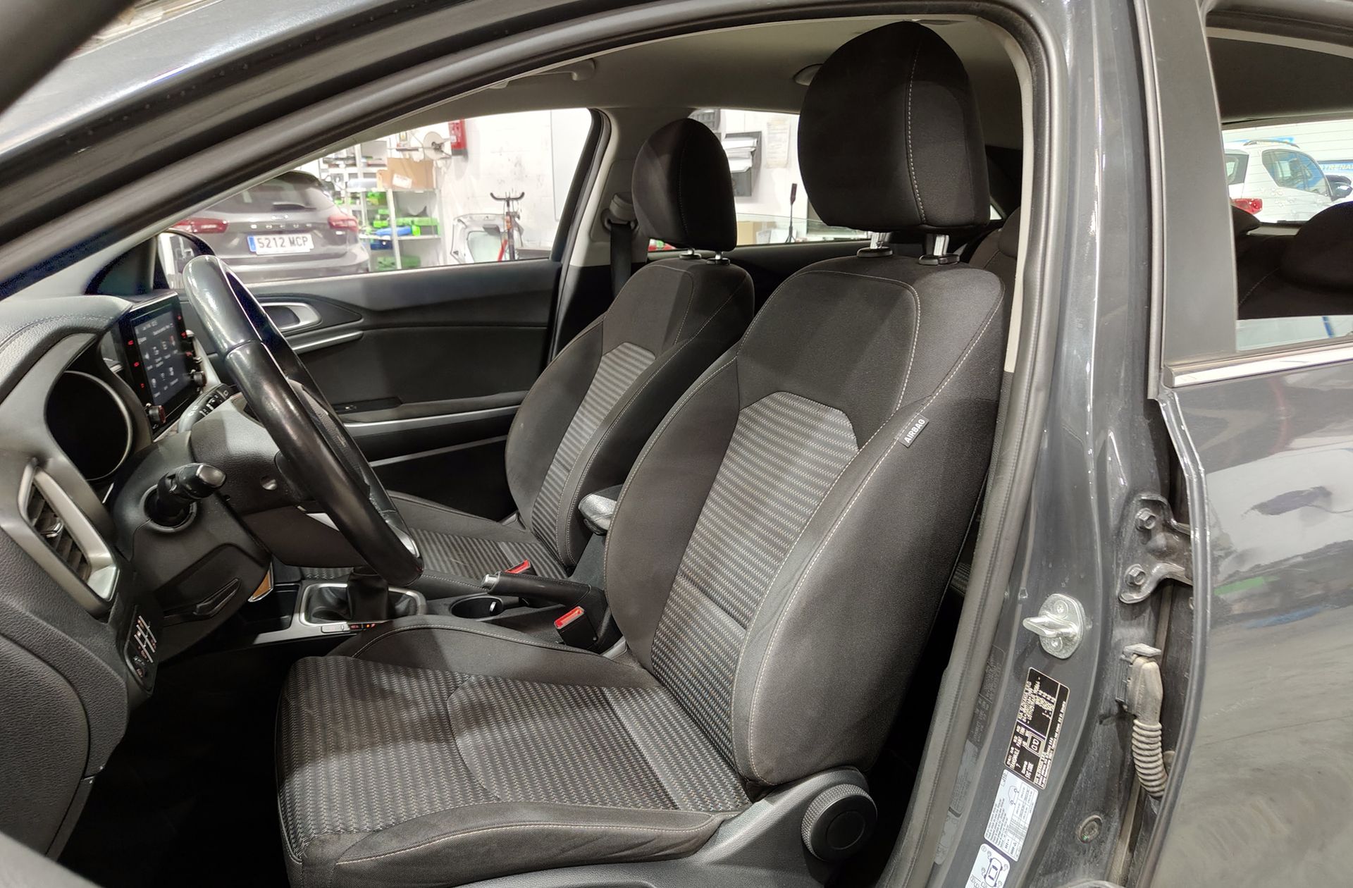 Kia Ceed 1.6 MHEV iMT Drive - foto 10