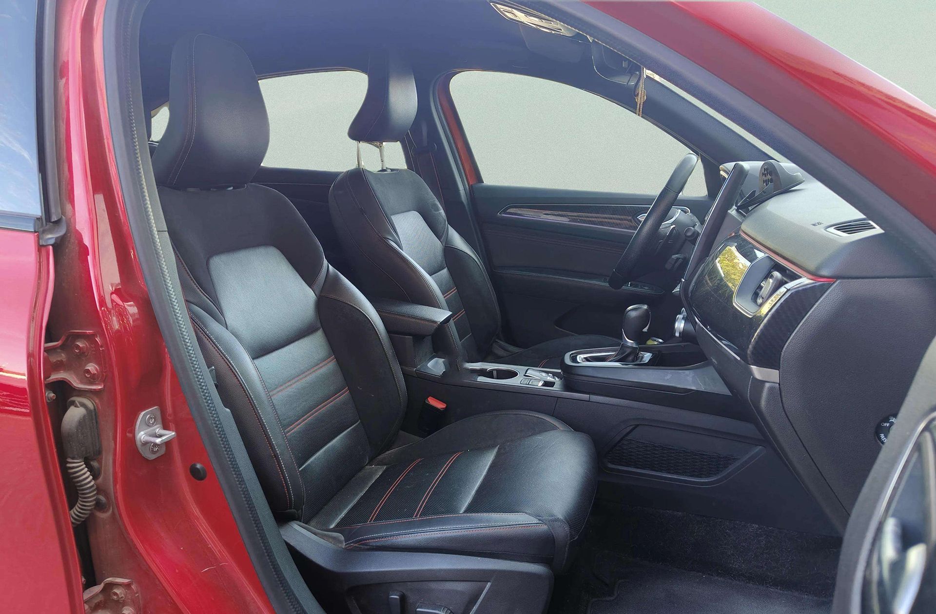 Renault Arkana RS Line TCe EDC Microhíbrido - foto 22