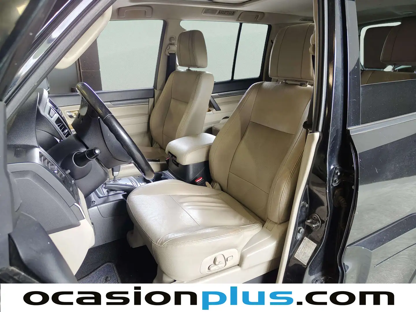 Foto Mitsubishi Montero Mitsubishi Montero 3.2DI-D Kaiteki 5AT 7 Plazas (190 CV)