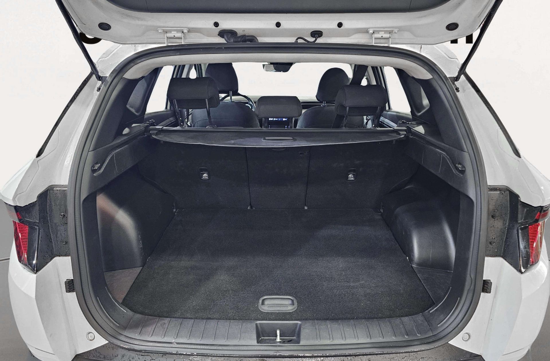Hyundai Tucson 1.6 CRDi Maxx - foto 16