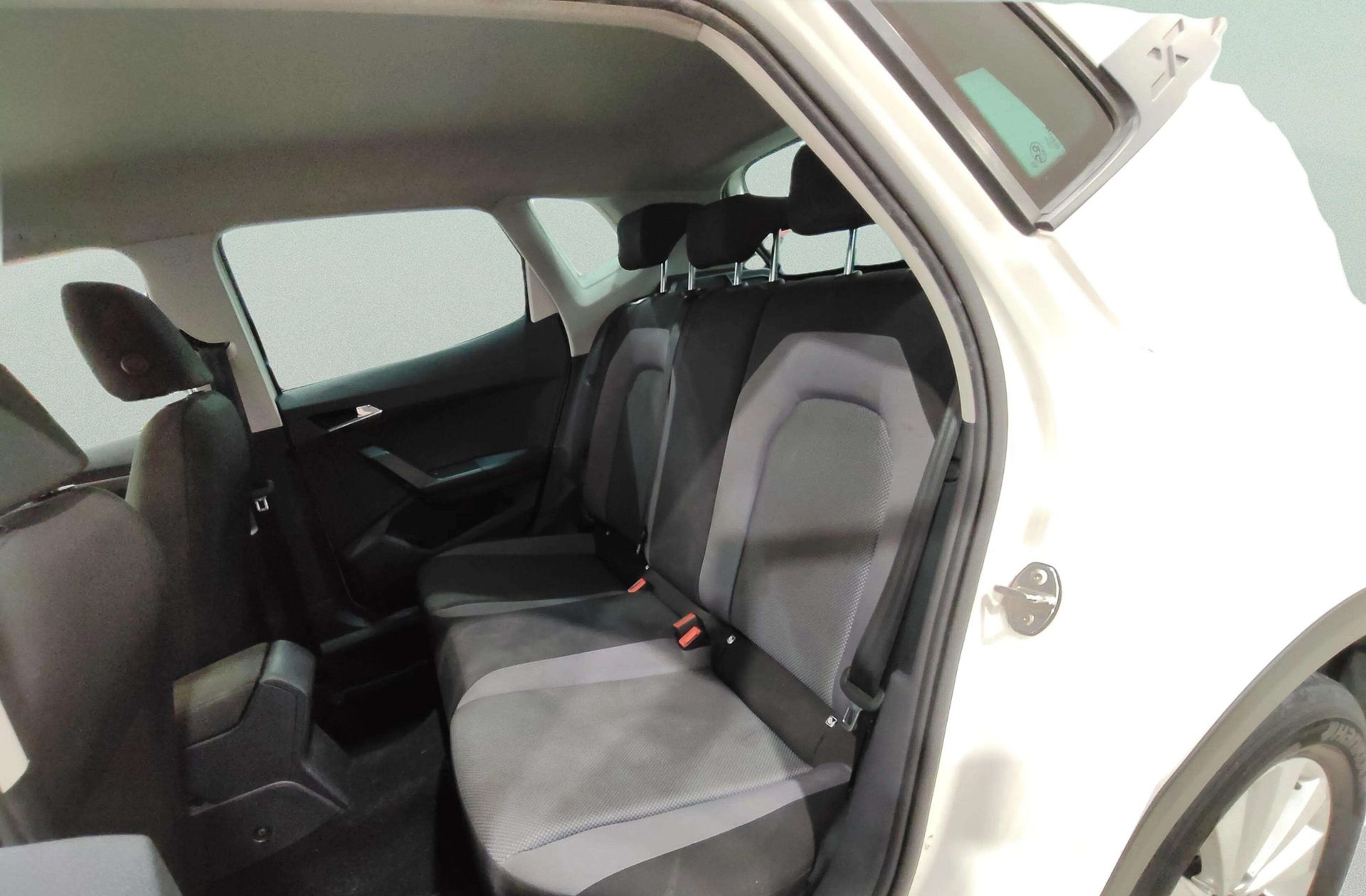 SEAT Arona 1.0 TSI Ecomotive Style - foto 9