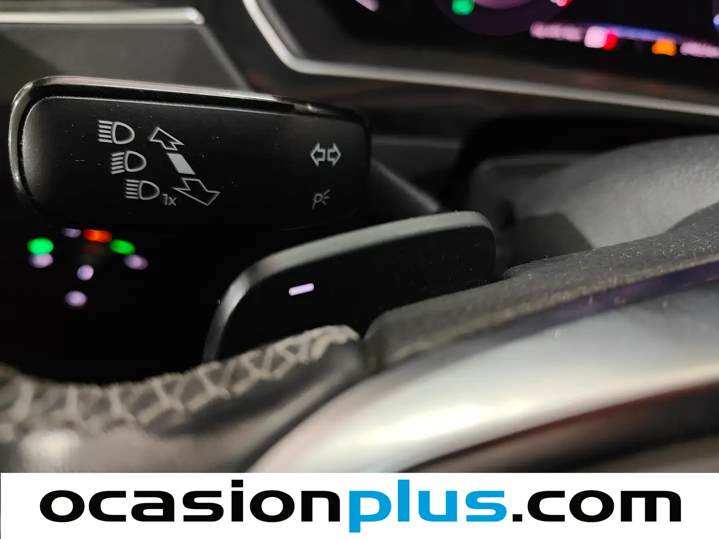 Foto Volkswagen Tiguan Volkswagen Tiguan Sport 2.0 TDI 4Motion (190 CV) DSG Pack R-Line