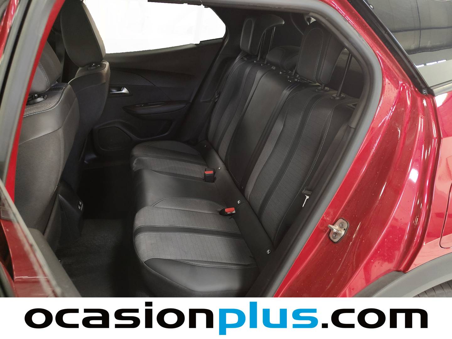 Foto Peugeot 2008 Peugeot 2008 PureTech 100 S&S Allure (100 CV)