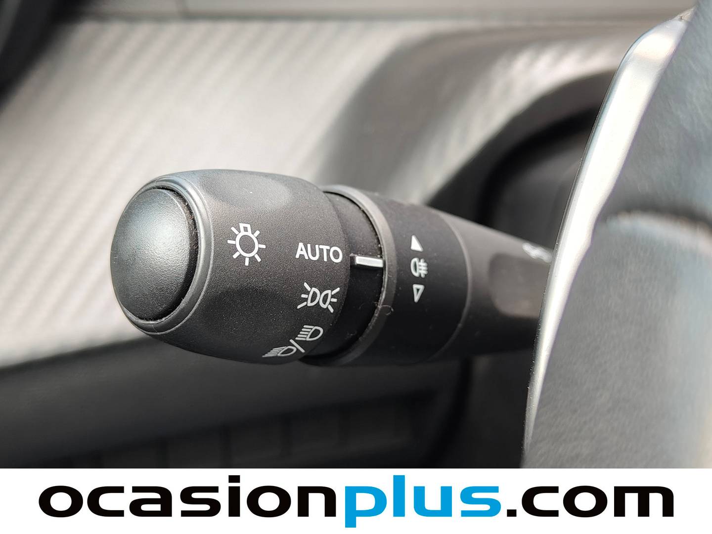 Peugeot 208 Peugeot 208 Style Hybrid 110 eDCS6 81 kW (110 CV) de segunda mano