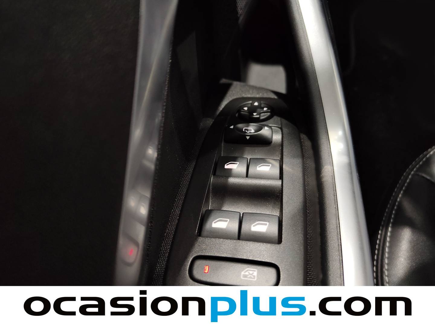 Foto Peugeot 2008 Peugeot 2008 BlueHDi 100 S&S Allure (100 CV)