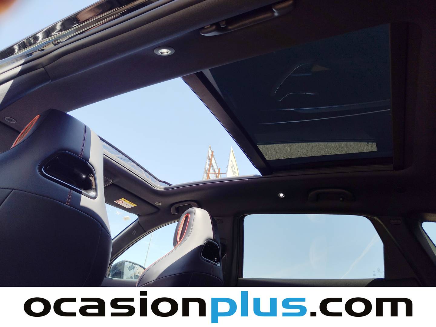 Extras y acabados del BYD Seal U DM-i BYD Seal U DM-i Comfort  (218 CV)